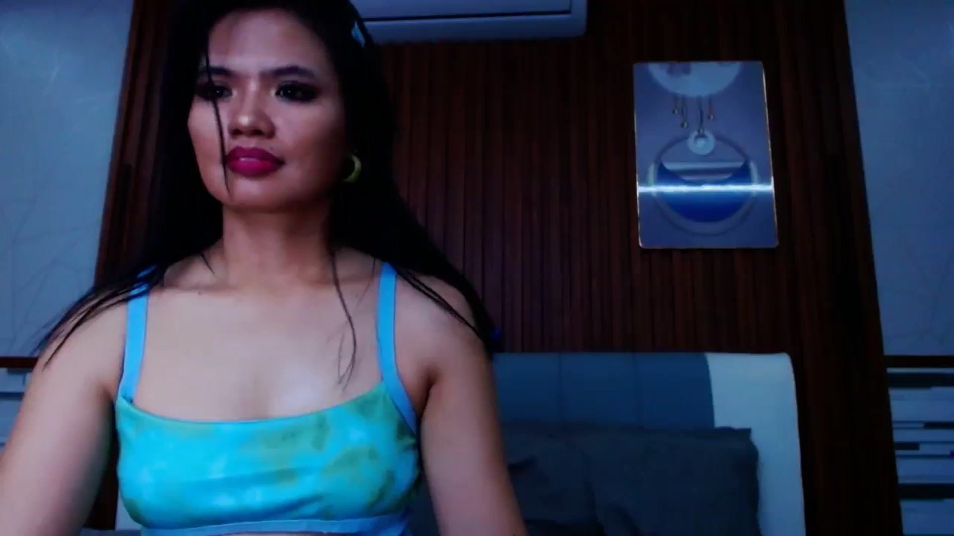 Gallery image thumbnail from SweetOne_4u's myfreecams stream on, 07/11/2024, 22:24 image 14 of 20