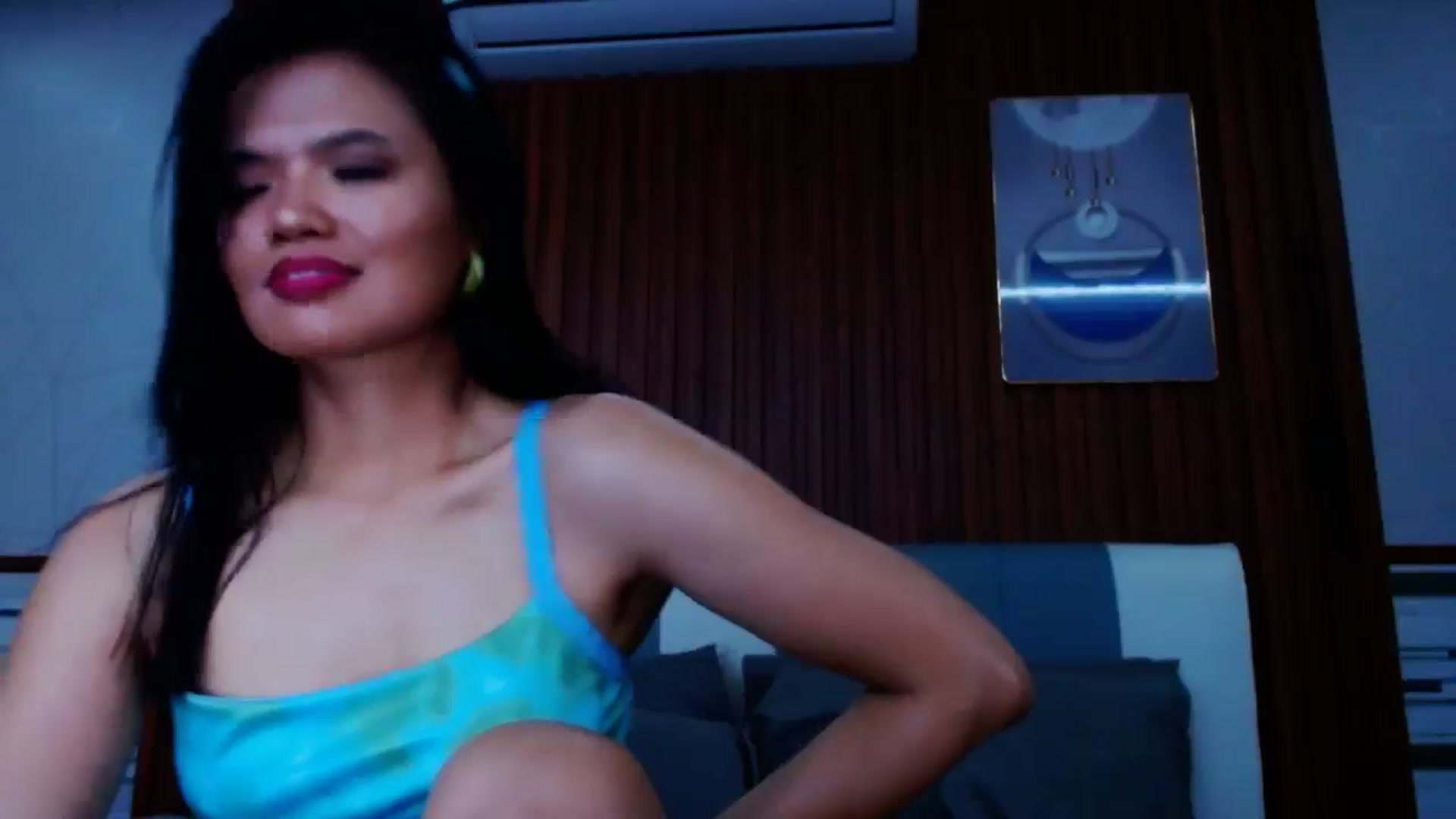 Gallery image thumbnail from SweetOne_4u's myfreecams stream on, 07/11/2024, 22:42 image 16 of 20