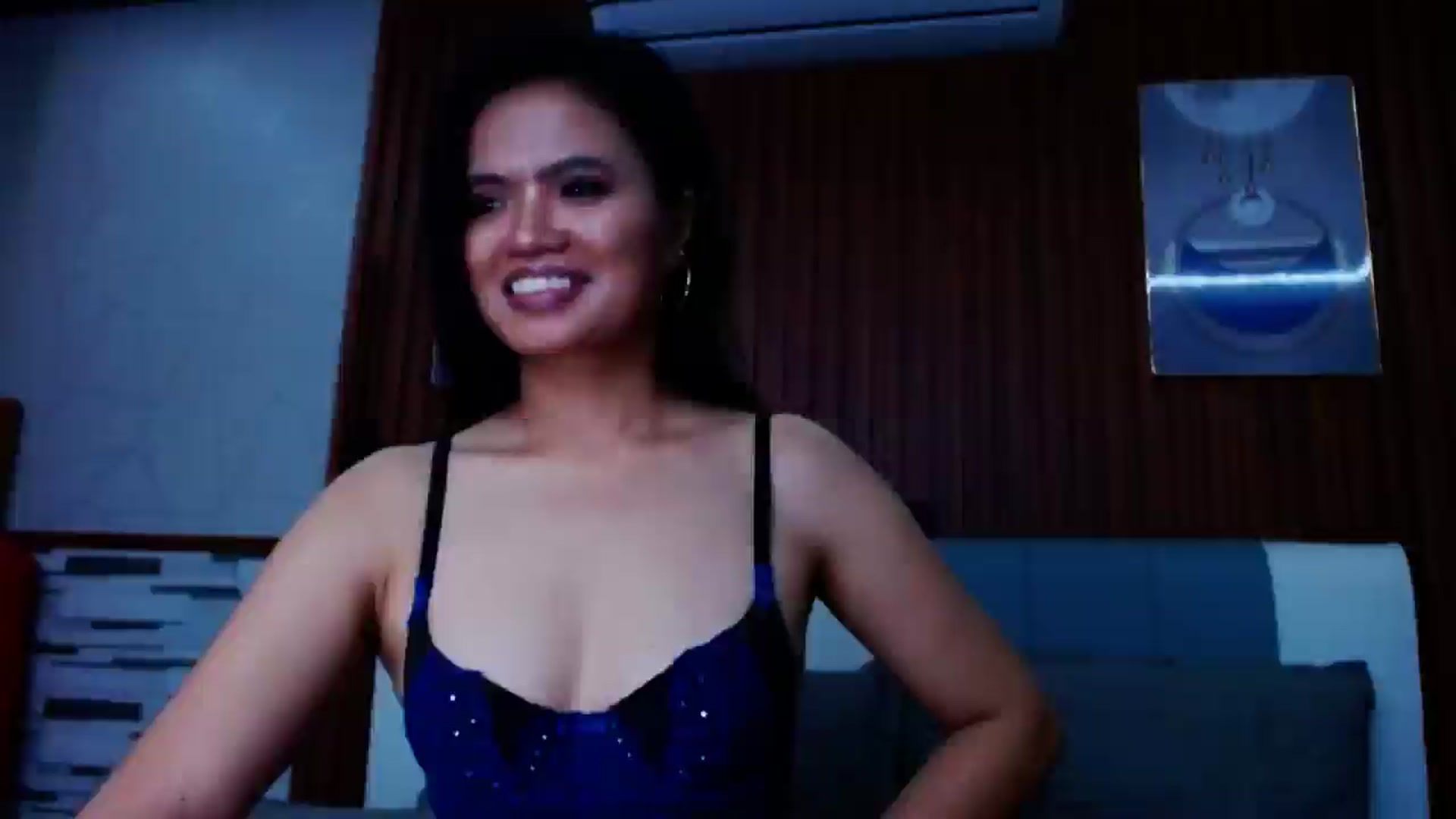 Gallery image thumbnail from SweetOne_4u's myfreecams stream on, 07/13/2024, 23:00 image 12 of 20