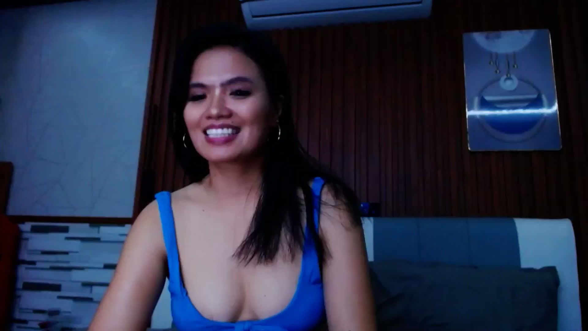 Gallery image thumbnail from SweetOne_4u's myfreecams stream on, 07/13/2024, 23:40 image 20 of 20