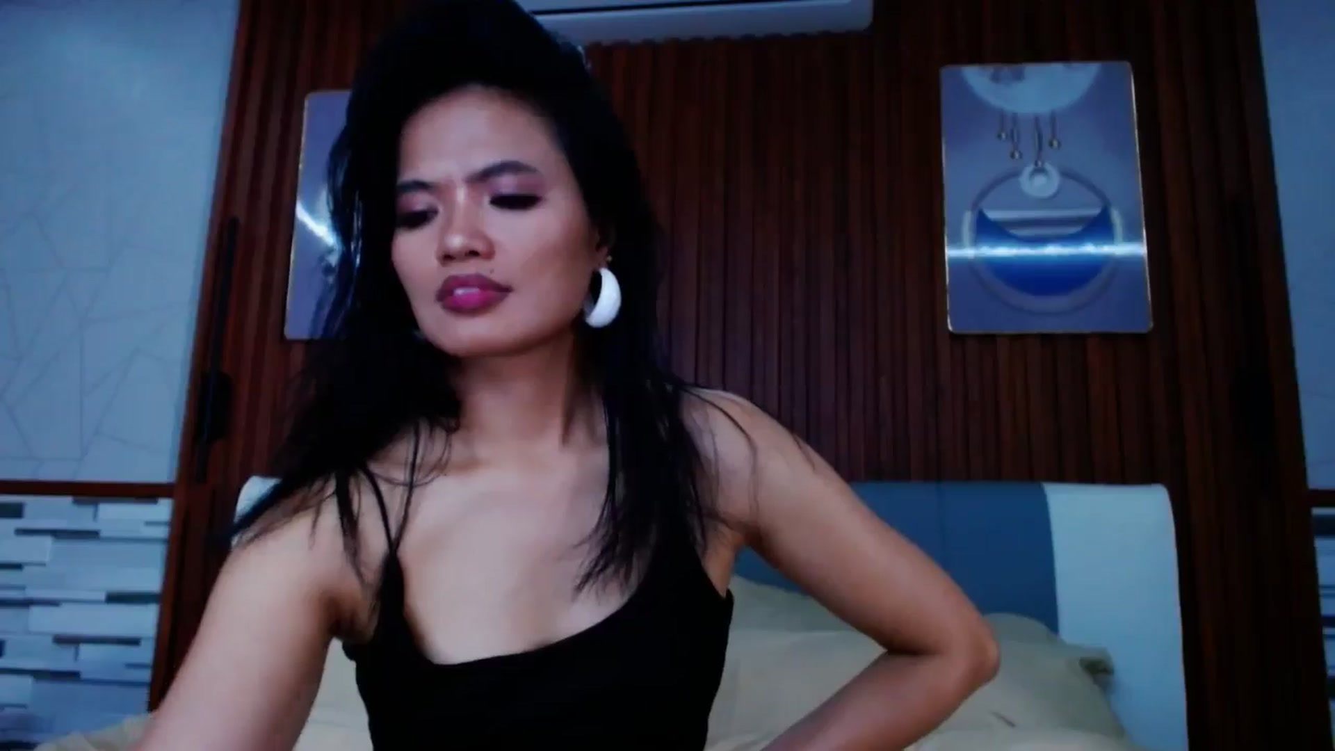 Gallery image thumbnail from SweetOne_4u's myfreecams stream on, 07/14/2024, 23:12 image 18 of 20