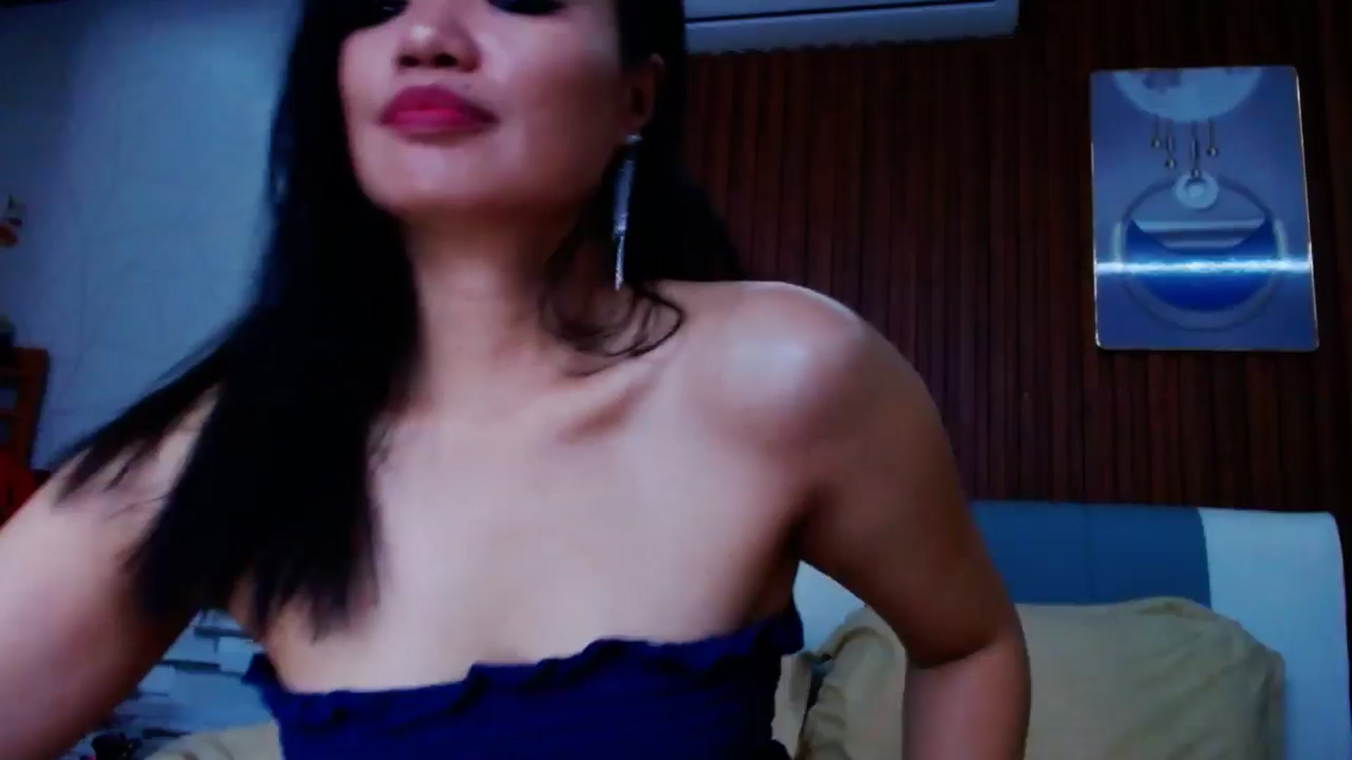 Gallery image thumbnail from SweetOne_4u's myfreecams stream on, 07/20/2024, 22:38 image 10 of 20