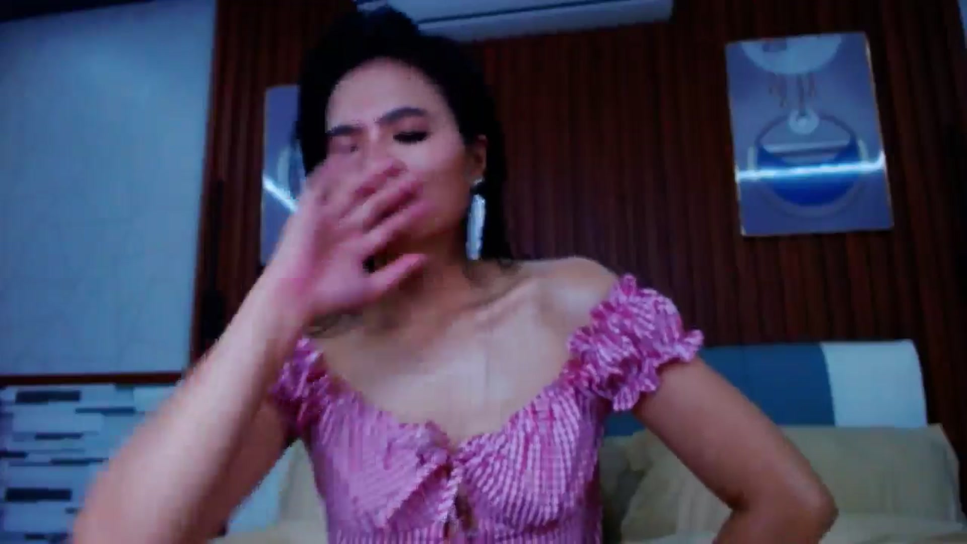 Gallery image thumbnail from SweetOne_4u's myfreecams stream on, 07/22/2024, 23:24 image 14 of 20