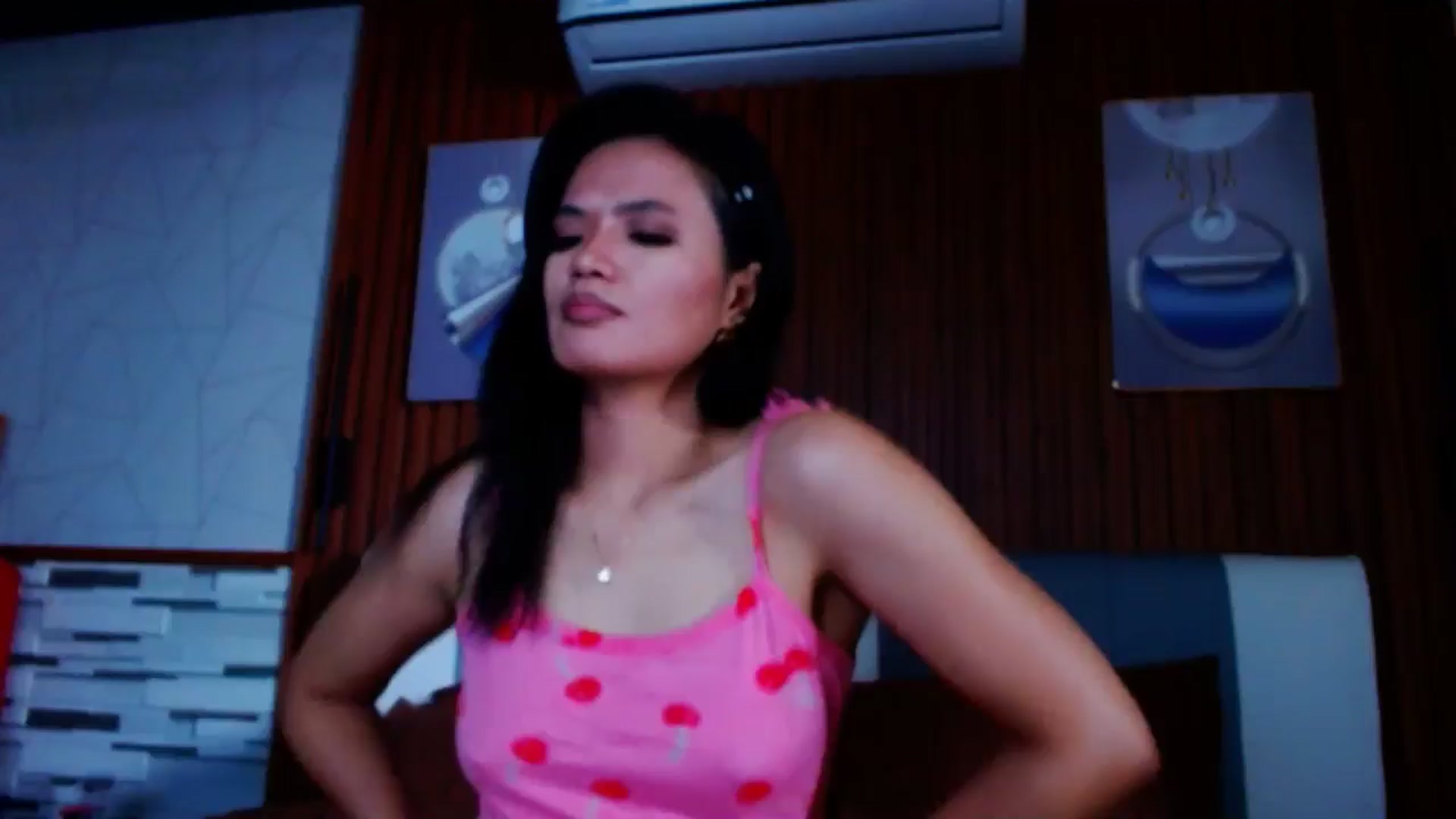 Gallery image thumbnail from SweetOne_4u's myfreecams stream on, 07/29/2024, 23:46 image 12 of 20