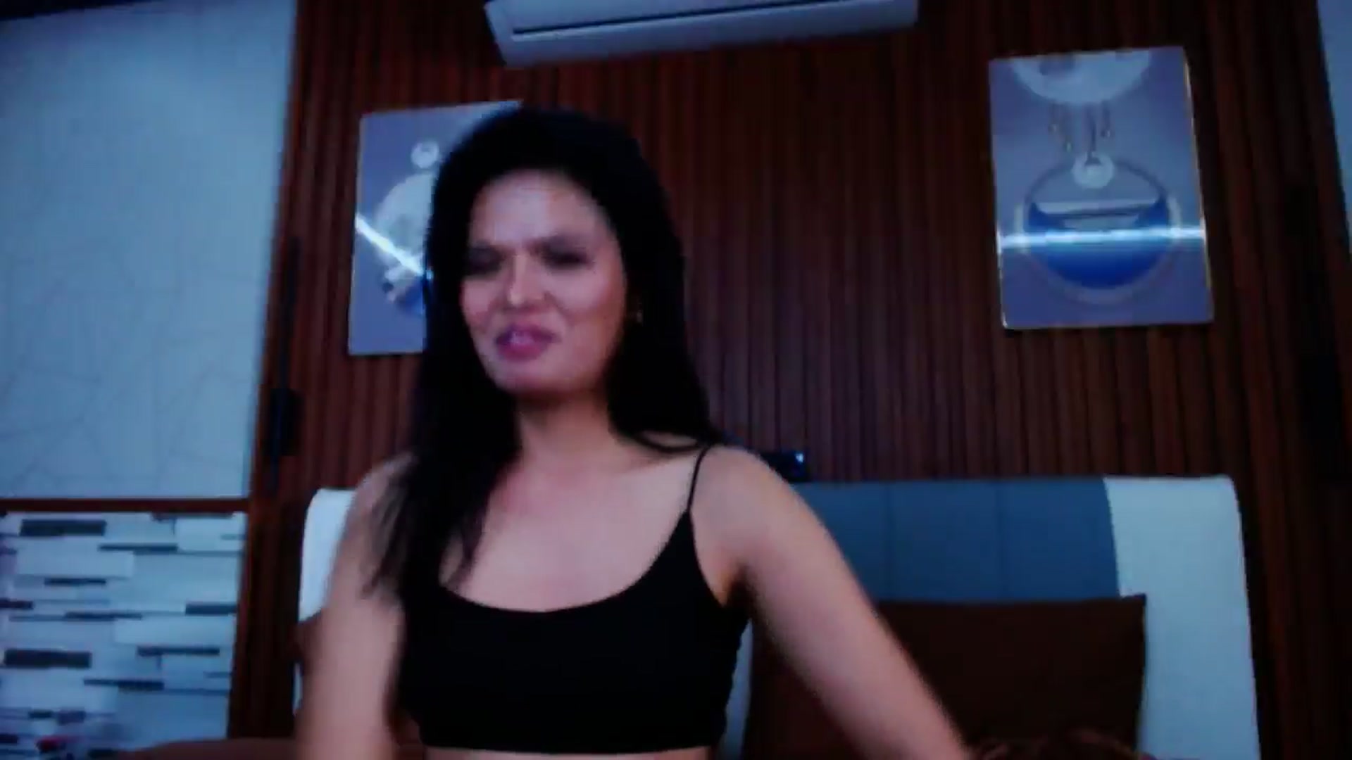 Gallery image thumbnail from SweetOne_4u's myfreecams stream on, 08/02/2024, 01:15 image 10 of 20