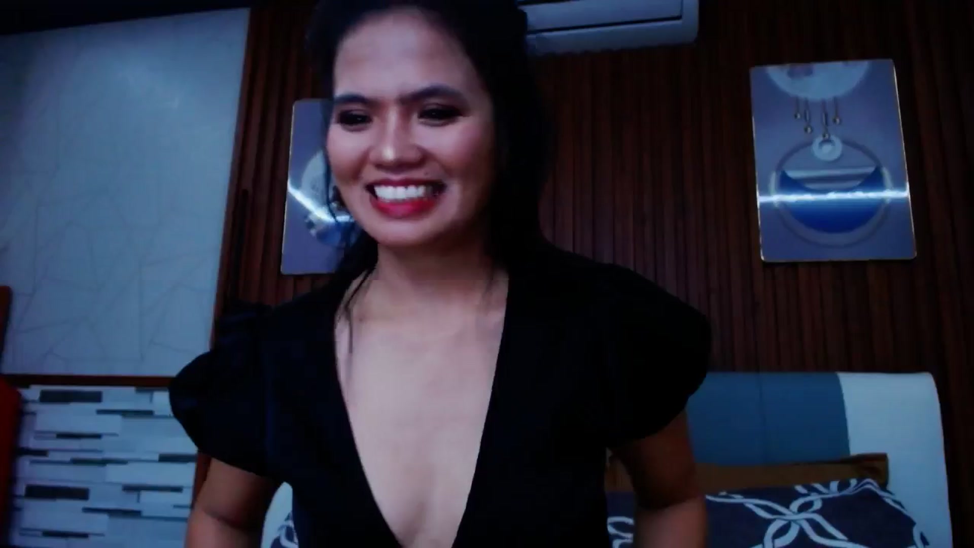 Gallery image thumbnail from SweetOne_4u's myfreecams stream on, 08/09/2024, 23:18 image 3 of 20