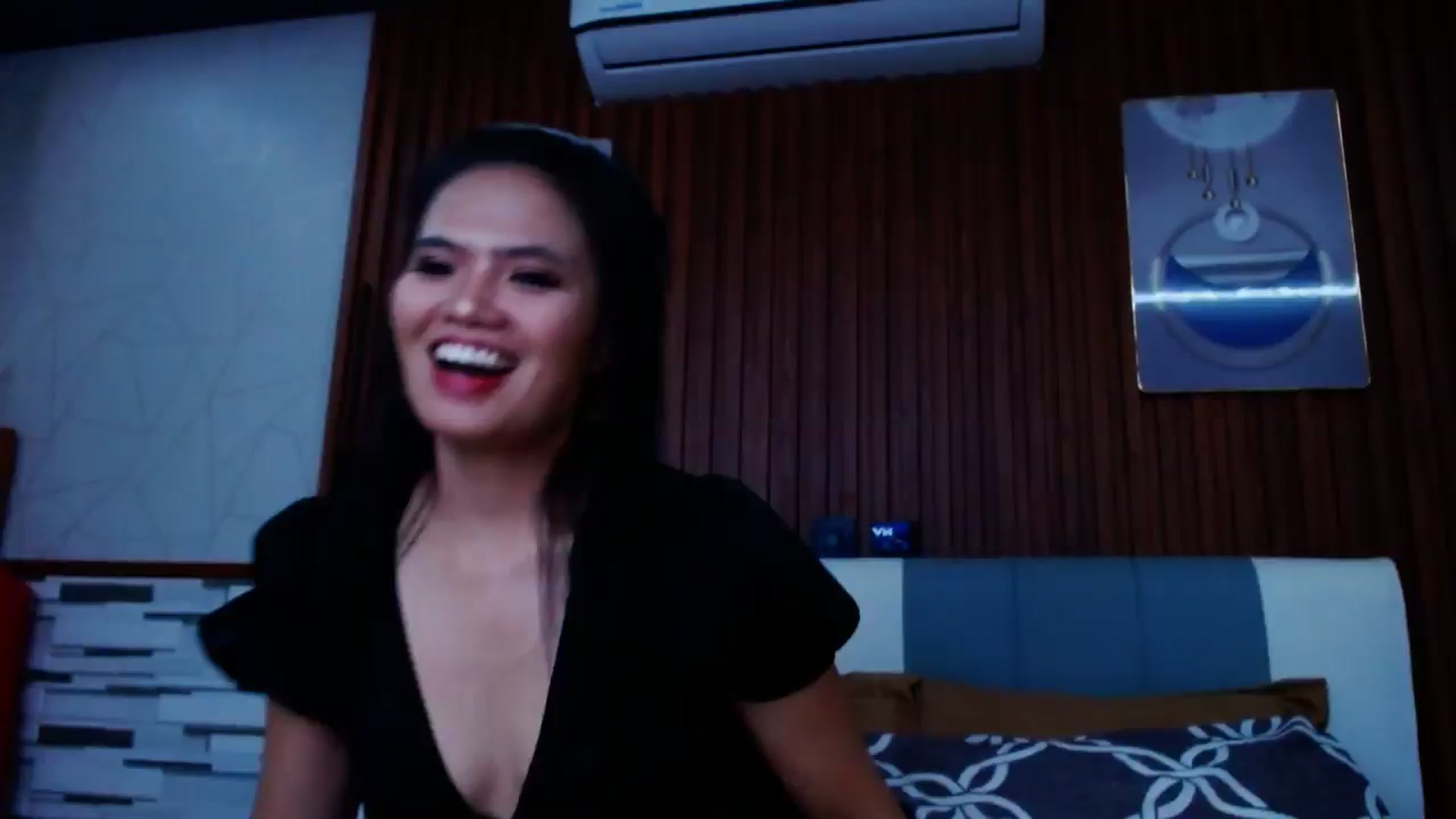 Gallery image thumbnail from SweetOne_4u's myfreecams stream on, 08/09/2024, 23:18 image 1 of 20