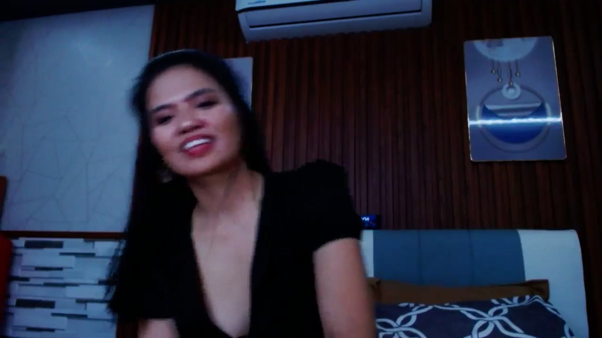 Gallery image thumbnail from SweetOne_4u's myfreecams stream on, 08/09/2024, 23:18 image 13 of 20