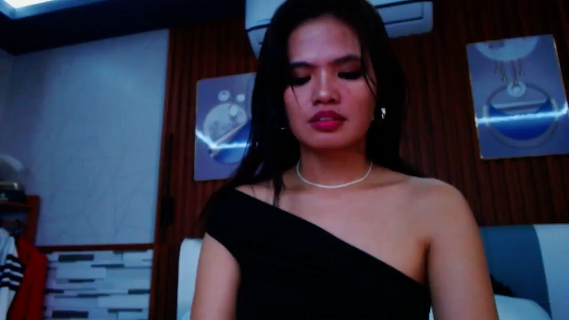 Gallery image thumbnail from SweetOne_4u's myfreecams stream on, 08/14/2024, 22:47 image 19 of 20