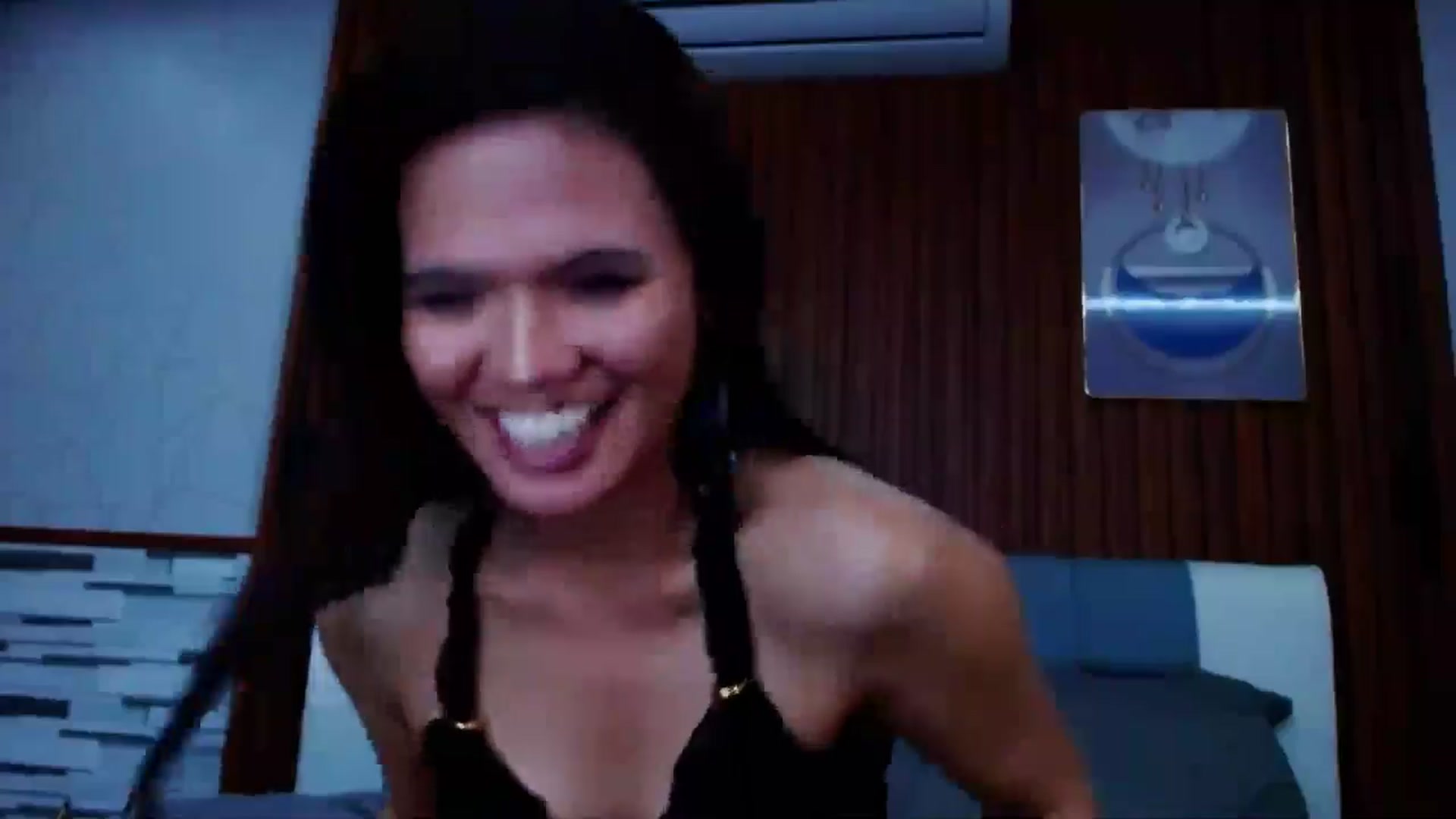 Gallery image thumbnail from SweetOne_4u's myfreecams stream on, 08/30/2024, 23:09 image 6 of 20