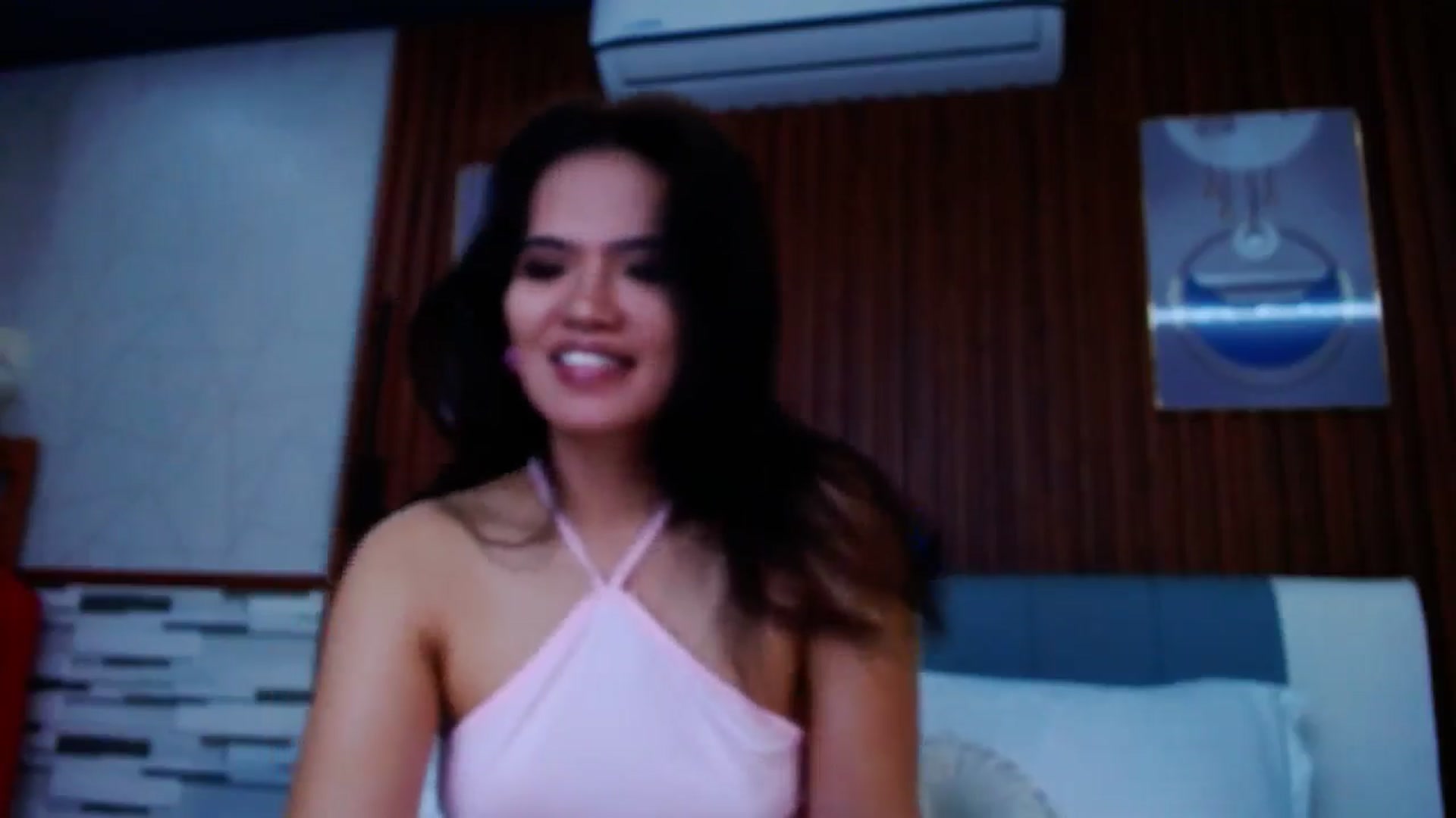 Gallery image thumbnail from SweetOne_4u's myfreecams stream on, 09/01/2024, 22:01 image 12 of 20