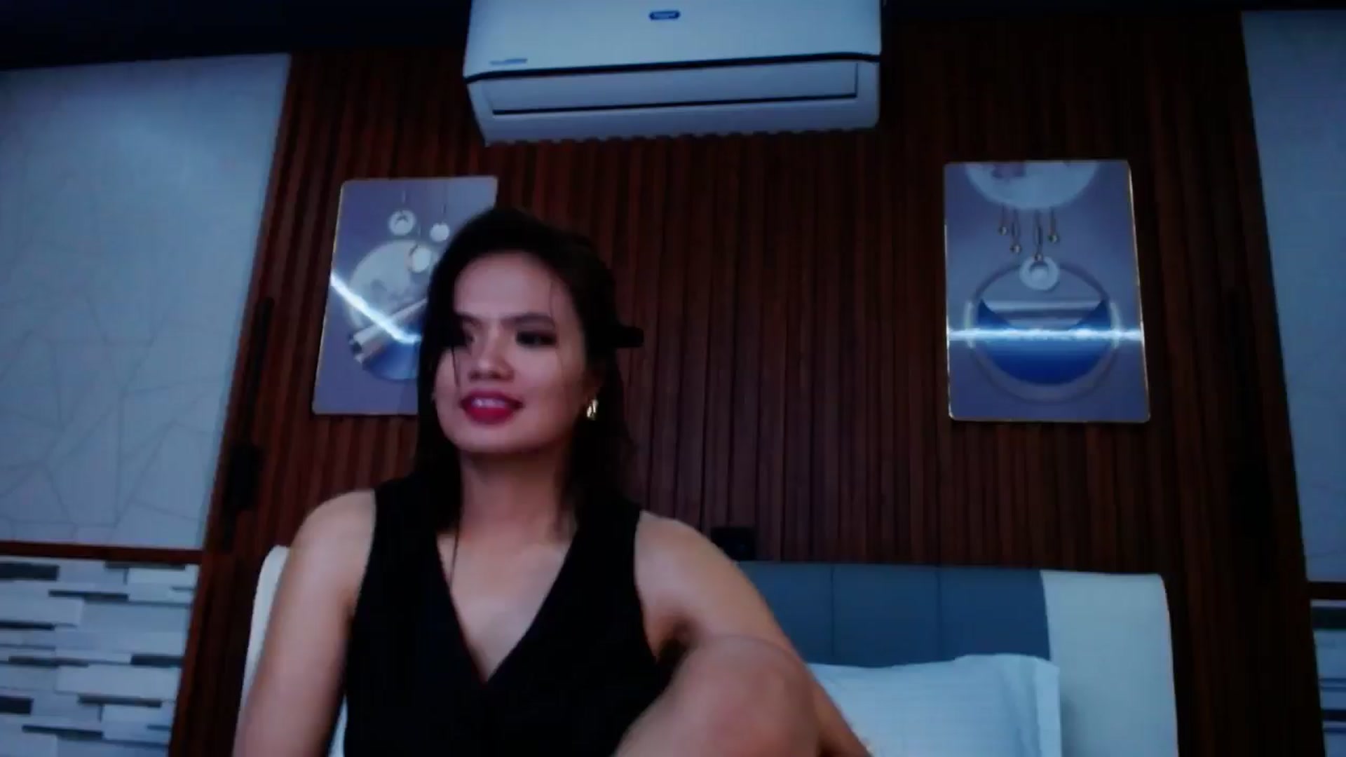 Gallery image thumbnail from SweetOne_4u's myfreecams stream on, 09/02/2024, 23:47 image 3 of 20