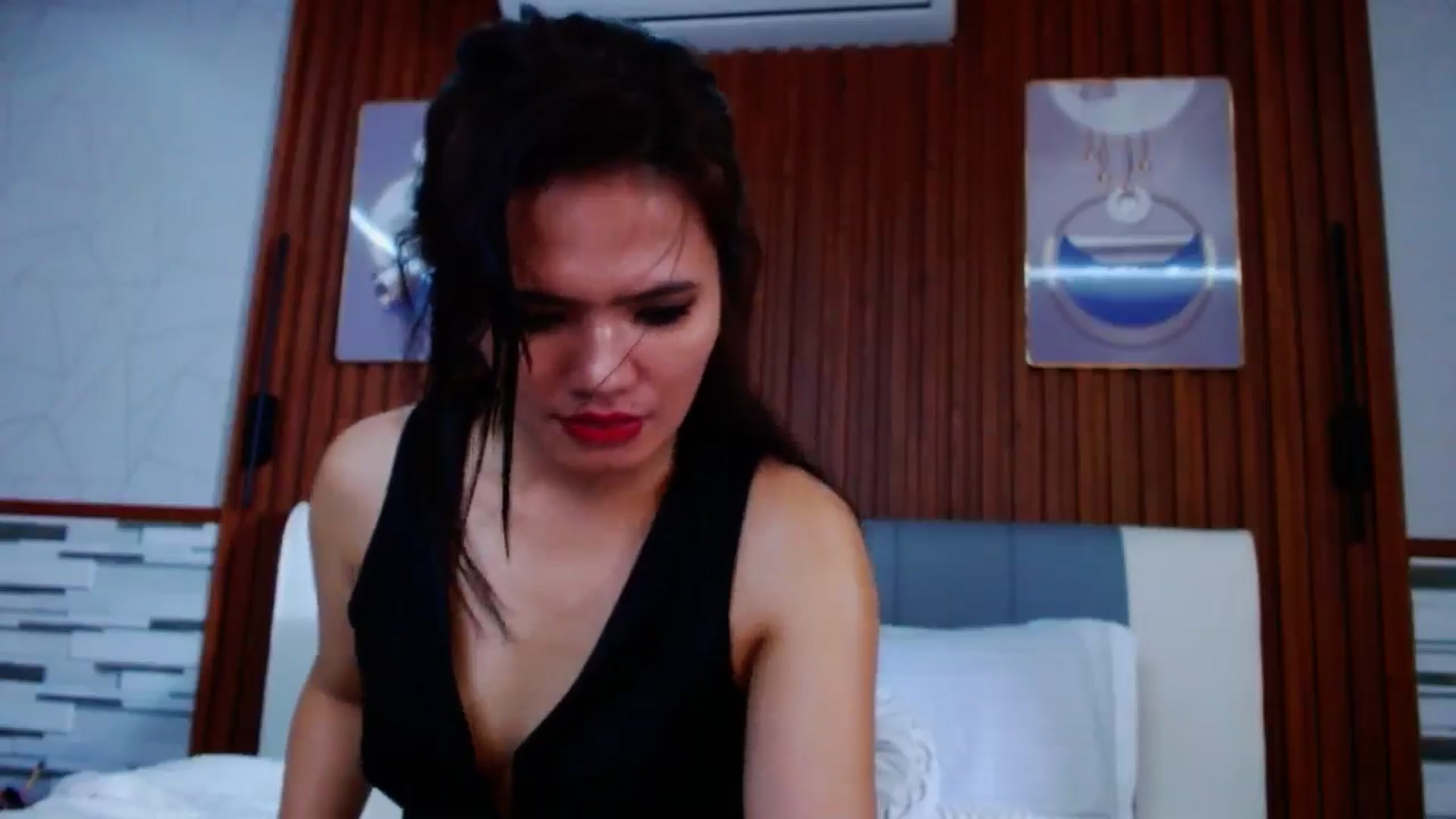 Gallery image thumbnail from SweetOne_4u's myfreecams stream on, 09/03/2024, 24:48 image 3 of 20