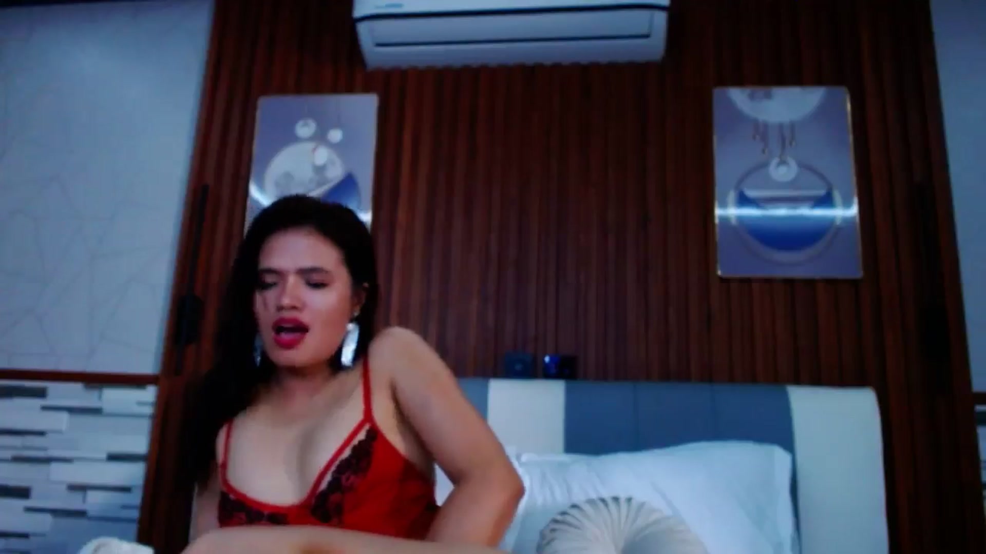 Gallery image thumbnail from SweetOne_4u's myfreecams stream on, 09/04/2024, 23:49 image 9 of 20