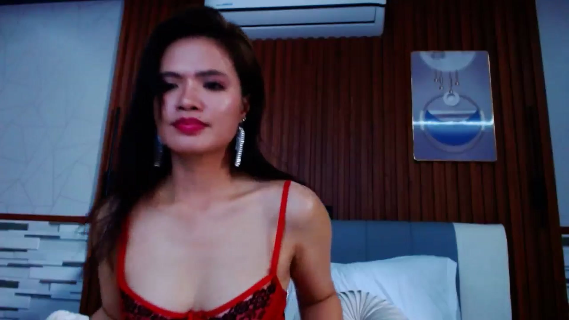 Gallery image thumbnail from SweetOne_4u's myfreecams stream on, 09/04/2024, 23:49 image 17 of 20