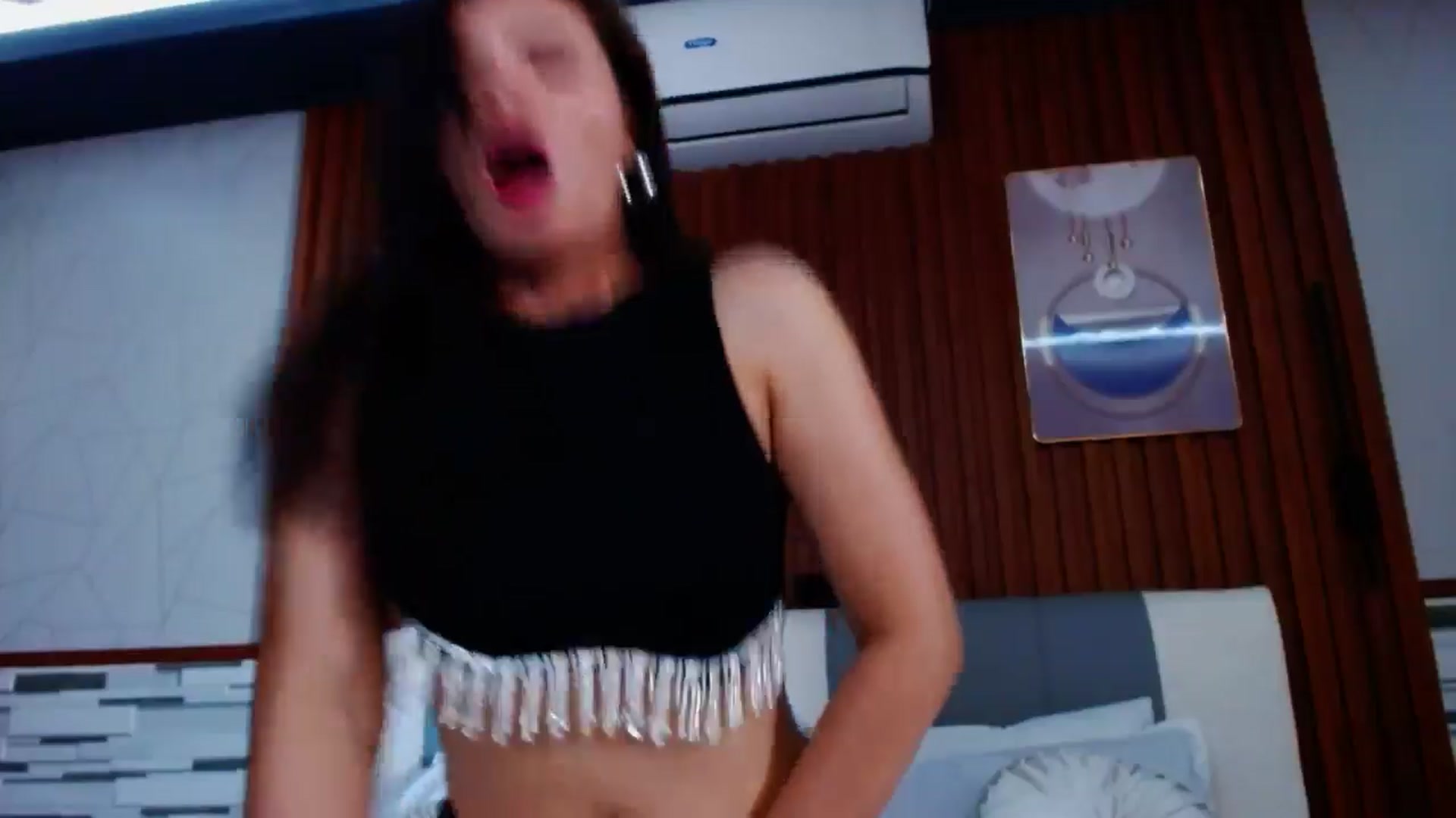 Gallery image thumbnail from SweetOne_4u's myfreecams stream on, 09/09/2024, 23:02 image 14 of 20