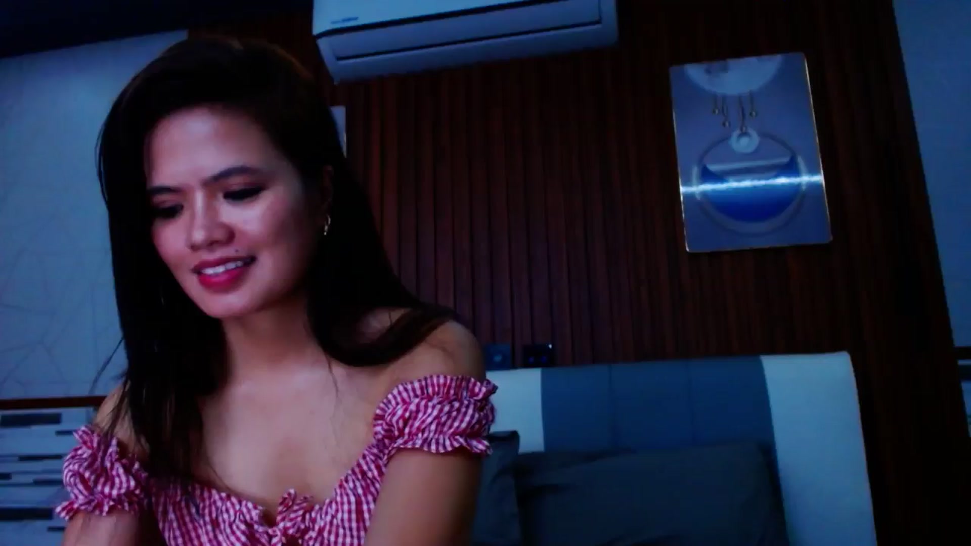 Gallery image thumbnail from SweetOne_4u's myfreecams stream on, 09/19/2024, 23:14 image 3 of 20