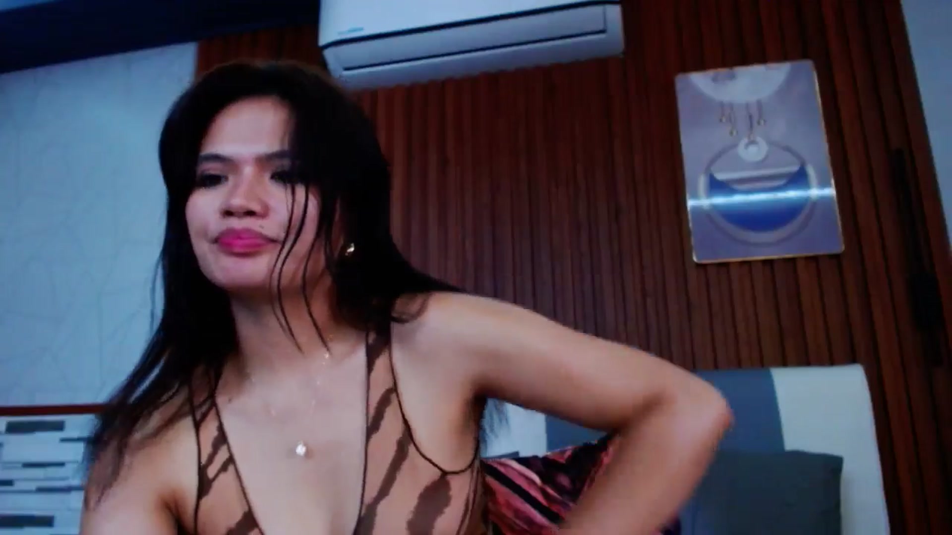 Gallery image thumbnail from SweetOne_4u's myfreecams stream on, 09/25/2024, 24:04 image 11 of 20
