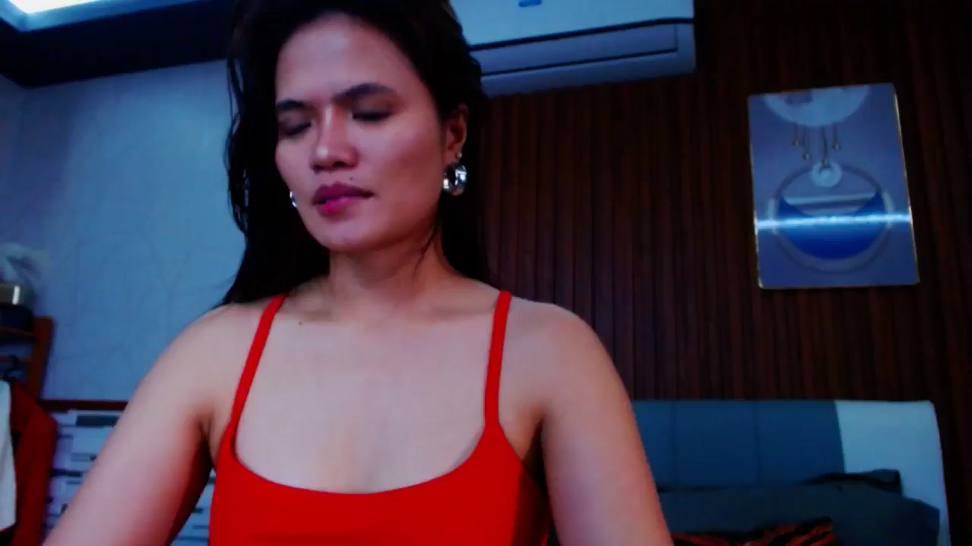Gallery image thumbnail from SweetOne_4u's myfreecams stream on, 10/05/2024, 22:58 image 13 of 20