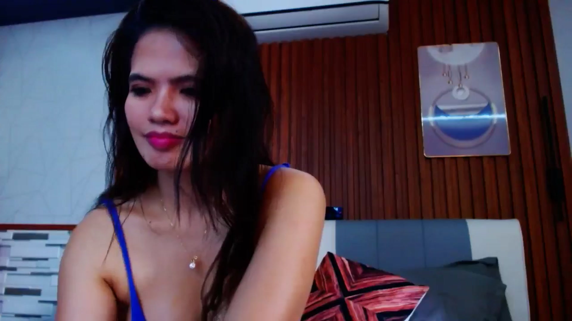 Gallery image thumbnail from SweetOne_4u's myfreecams stream on, 10/12/2024, 23:04 image 20 of 20