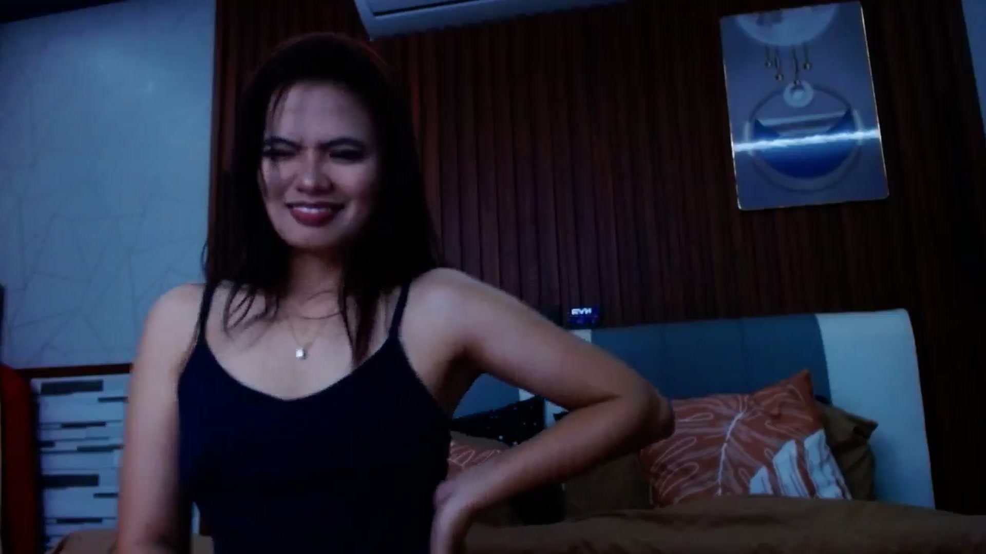 Gallery image thumbnail from SweetOne_4u's myfreecams stream on, 10/23/2024, 22:03 image 2 of 20