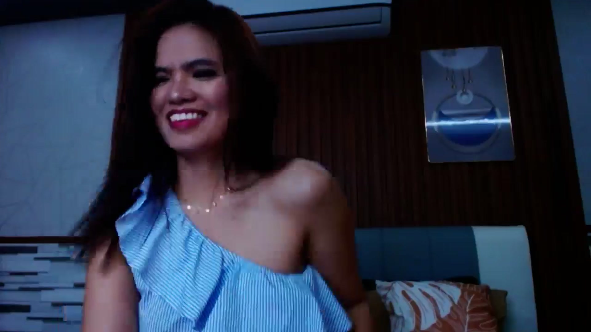Gallery image thumbnail from SweetOne_4u's myfreecams stream on, 10/27/2024, 22:34 image 2 of 20