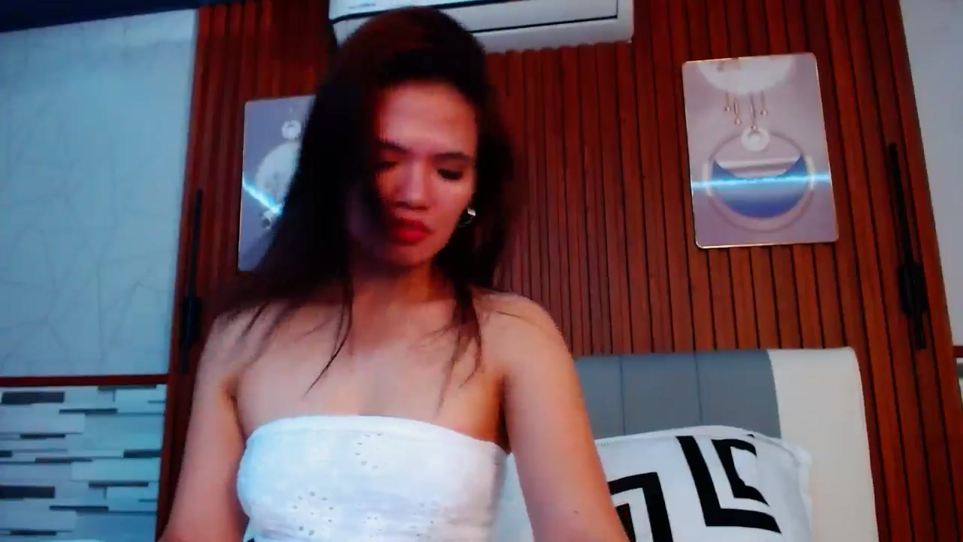Gallery image thumbnail from SweetOne_4u's myfreecams stream on, 11/08/2024, 23:13 image 12 of 20