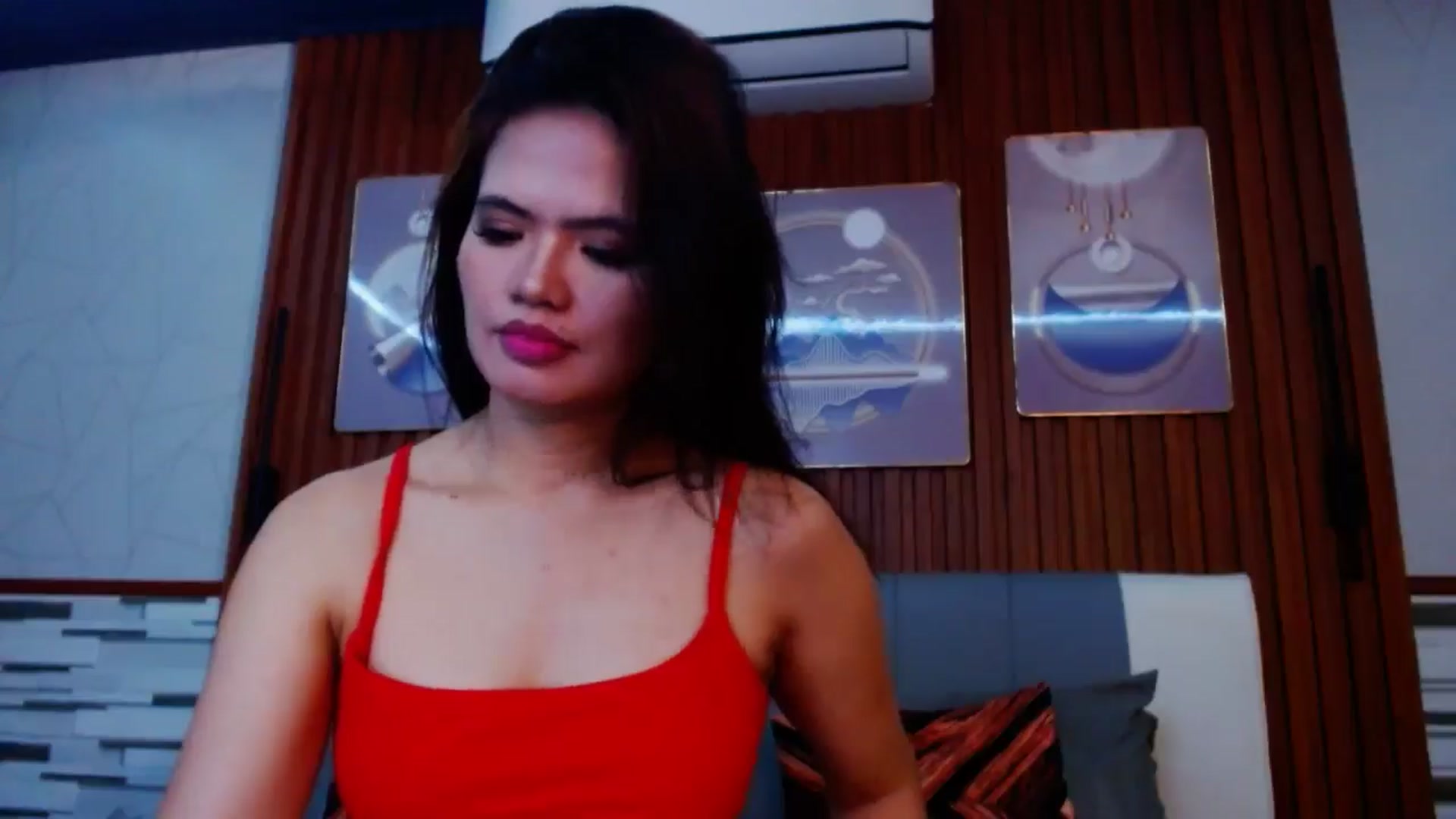 Gallery image thumbnail from SweetOne_4u's myfreecams stream on, 11/12/2024, 23:29 image 8 of 20