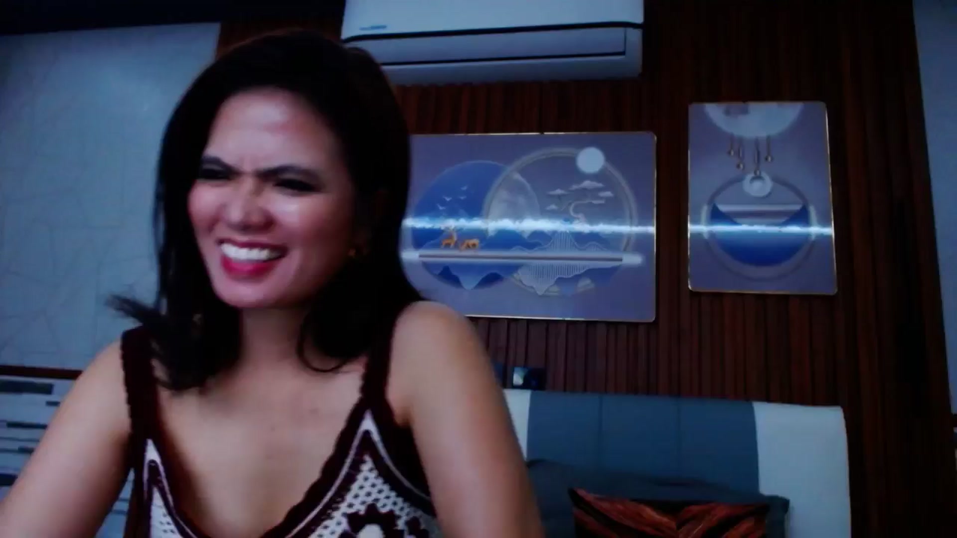 Gallery image thumbnail from SweetOne_4u's myfreecams stream on, 11/13/2024, 23:34 image 15 of 20
