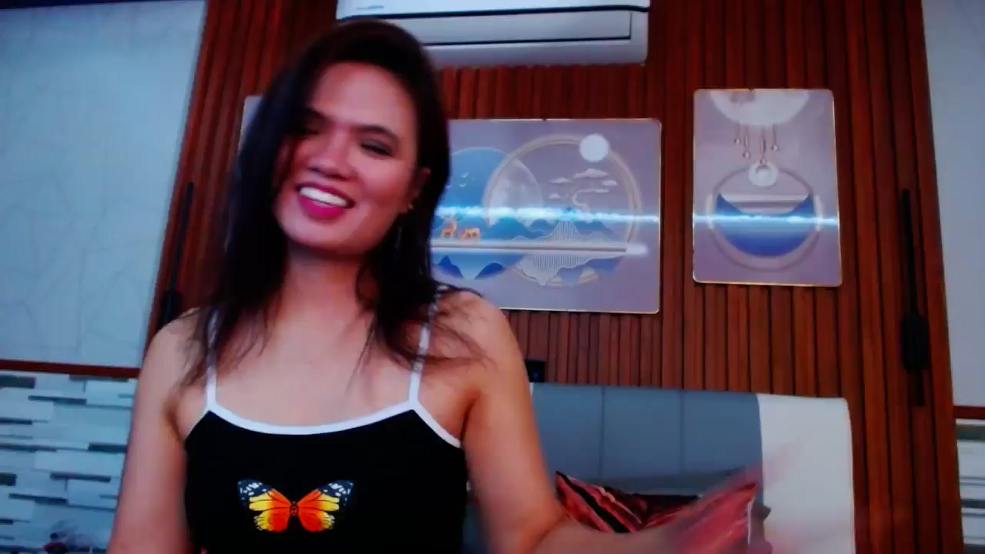Gallery image thumbnail from SweetOne_4u's myfreecams stream on, 11/14/2024, 23:50 image 4 of 20