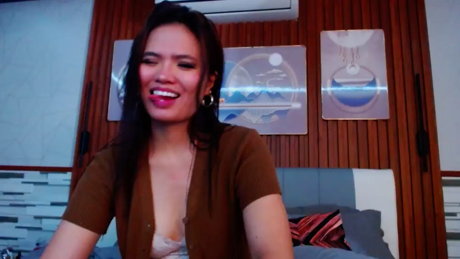 Gallery image thumbnail from SweetOne_4u's myfreecams stream on, 11/24/2024, 24:01 image 5 of 20