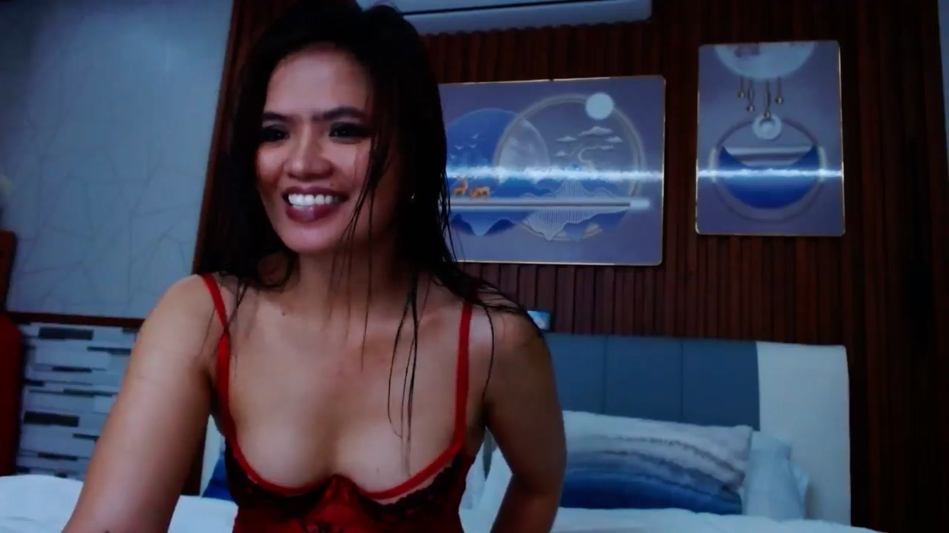 Gallery image thumbnail from SweetOne_4u's myfreecams stream on, 12/01/2024, 24:02 image 7 of 20