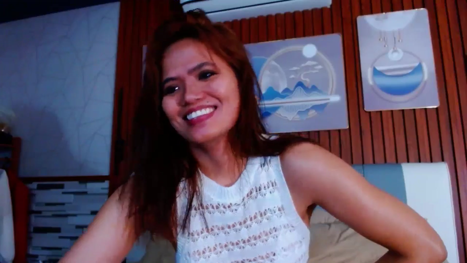 Gallery image thumbnail from SweetOne_4u's myfreecams stream on, 01/19/2025, 01:27 image 4 of 20