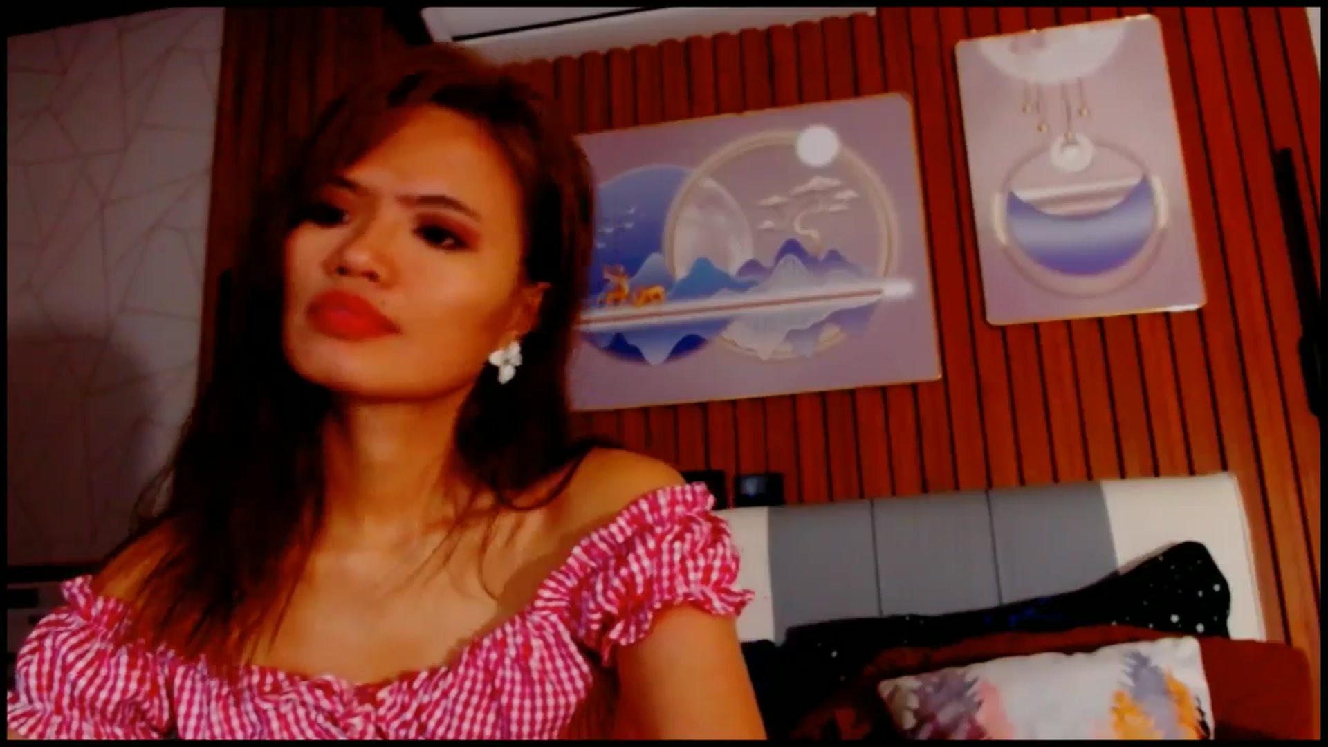 Gallery image thumbnail from SweetOne_4u's myfreecams stream on, 02/25/2025, 24:50 image 11 of 20