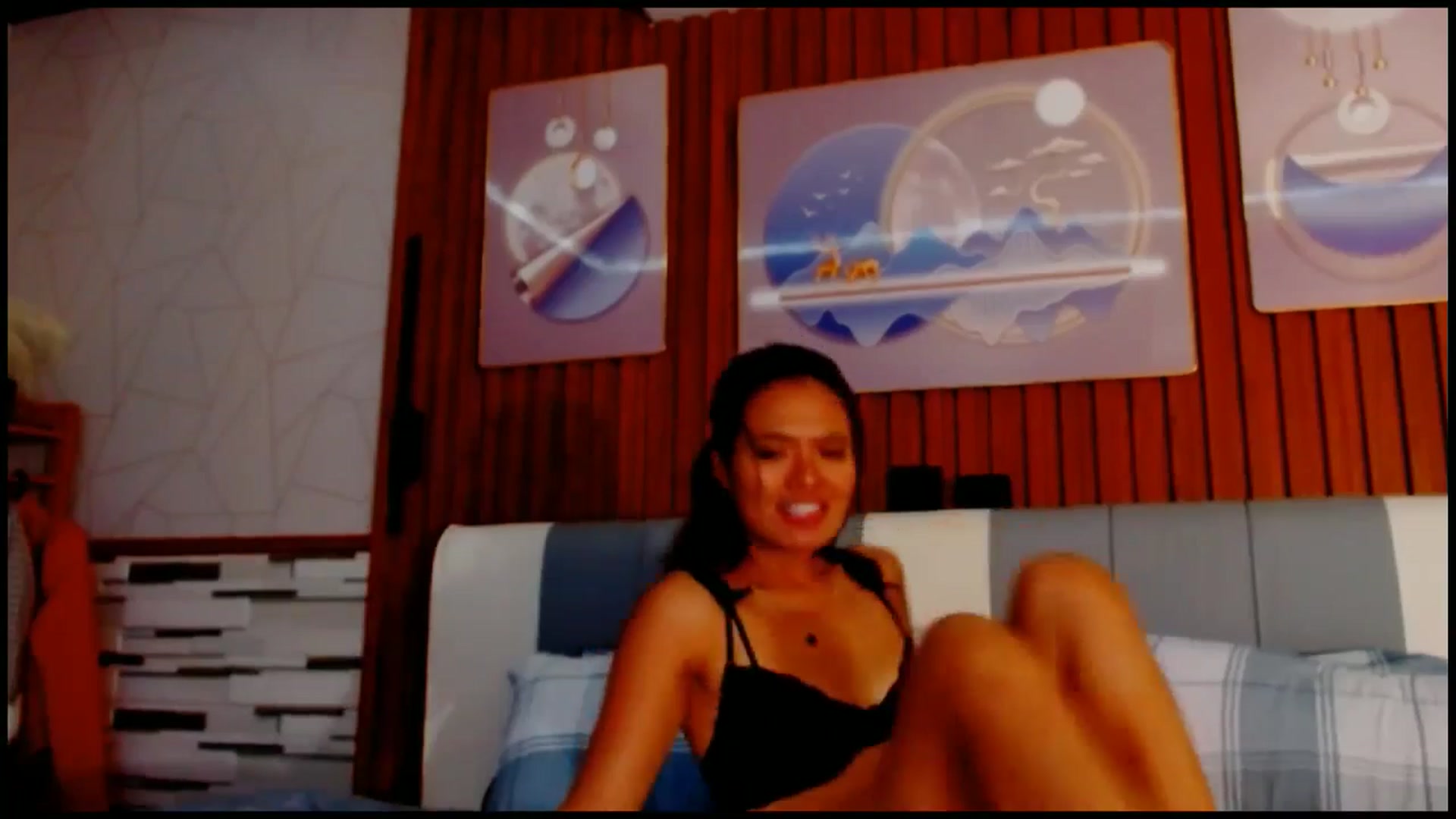 Gallery image thumbnail from SweetOne_4u's myfreecams stream on, 04/20/2025, 02:15 image 3 of 20