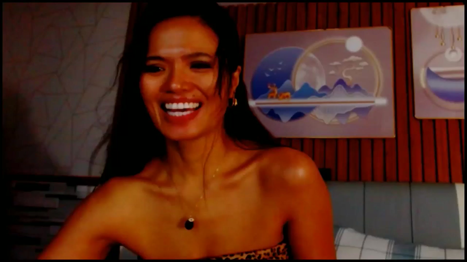 Gallery image thumbnail from SweetOne_4u's myfreecams stream on, 04/27/2025, 02:41 image 4 of 20