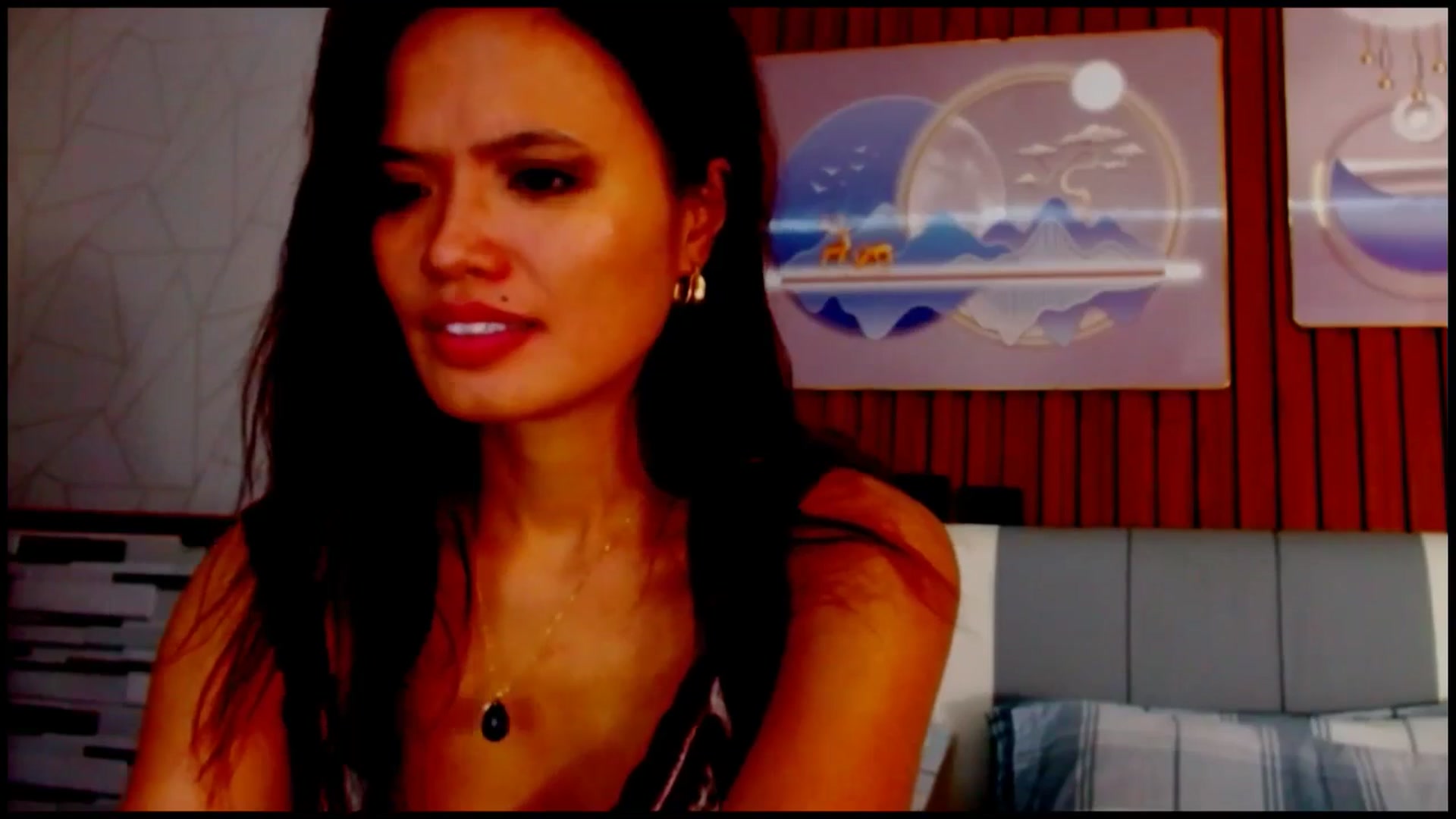 Gallery image thumbnail from SweetOne_4u's myfreecams stream on, 04/28/2025, 24:48 image 8 of 20