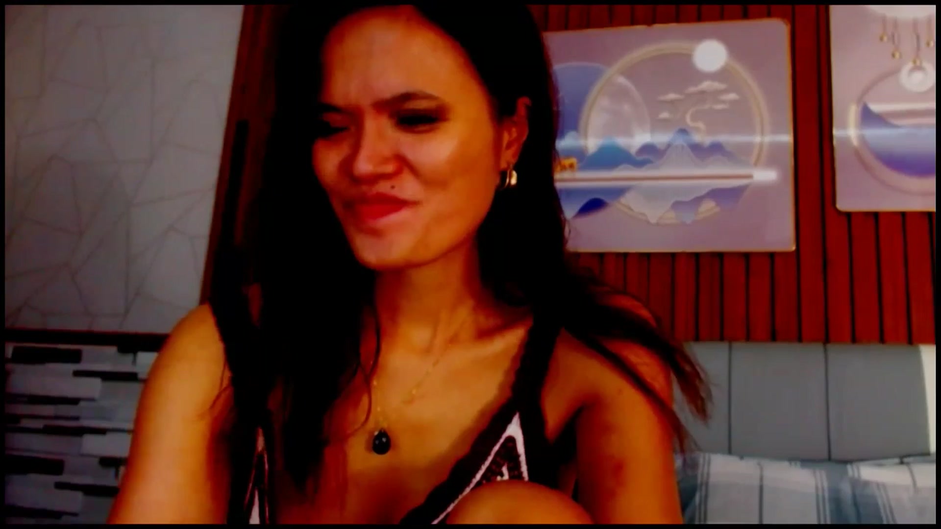 Gallery image thumbnail from SweetOne_4u's myfreecams stream on, 04/28/2025, 24:48 image 7 of 20