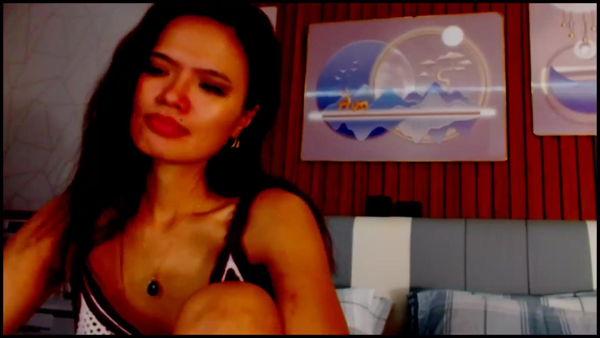 Gallery image thumbnail from SweetOne_4u's myfreecams stream on, 04/28/2025, 24:48 image 19 of 20