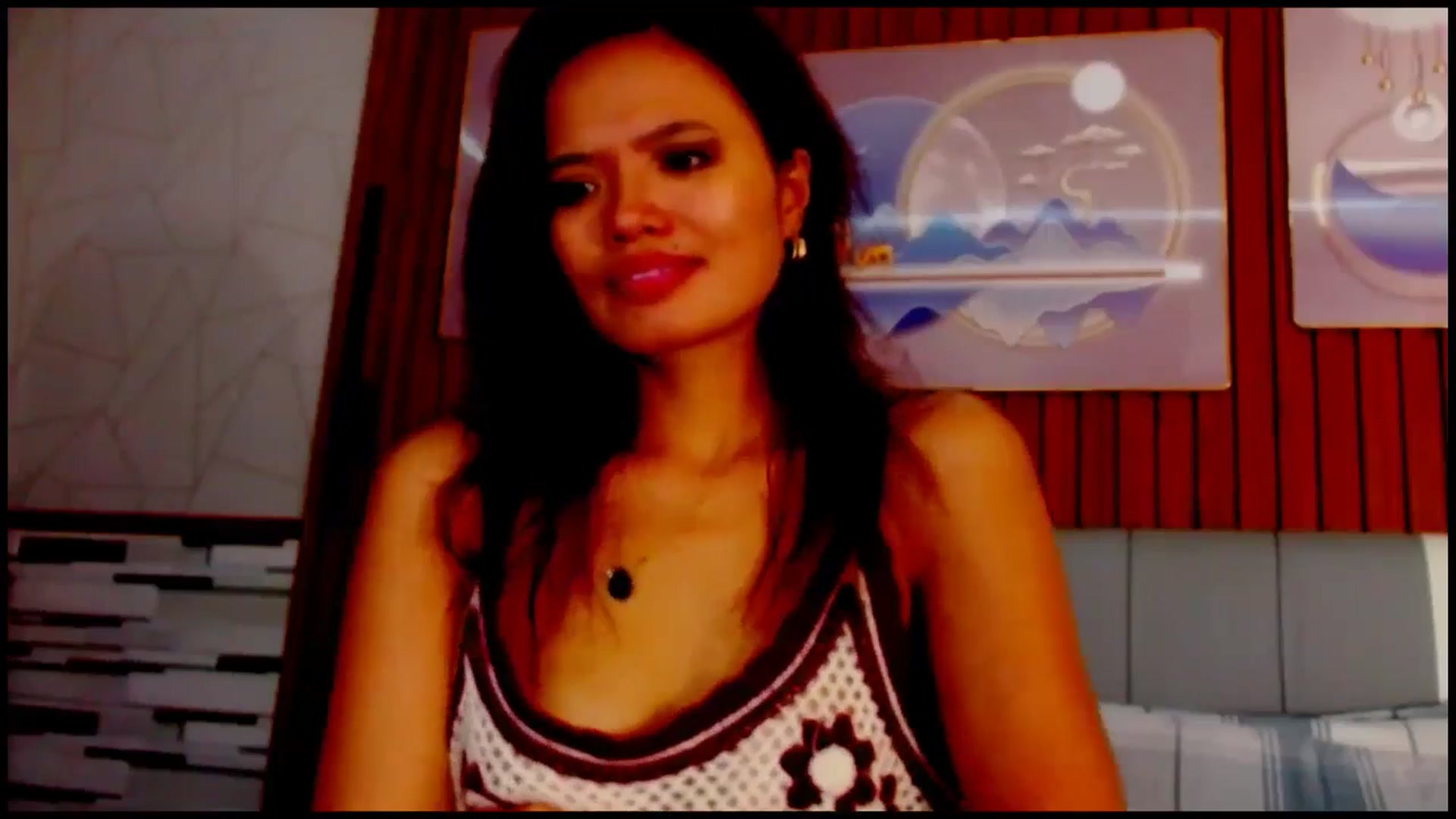 Gallery image thumbnail from SweetOne_4u's myfreecams stream on, 04/28/2025, 24:48 image 13 of 20