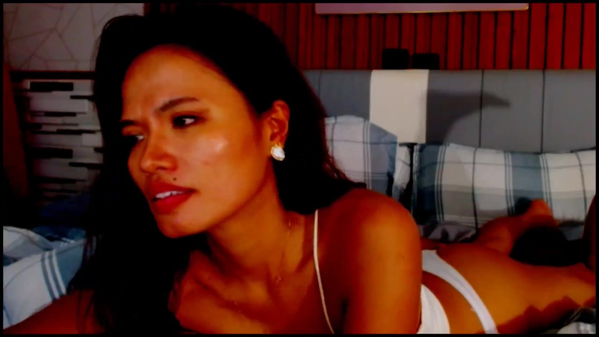 Gallery image thumbnail from SweetOne_4u's myfreecams stream on, 04/30/2025, 02:49 image 2 of 20