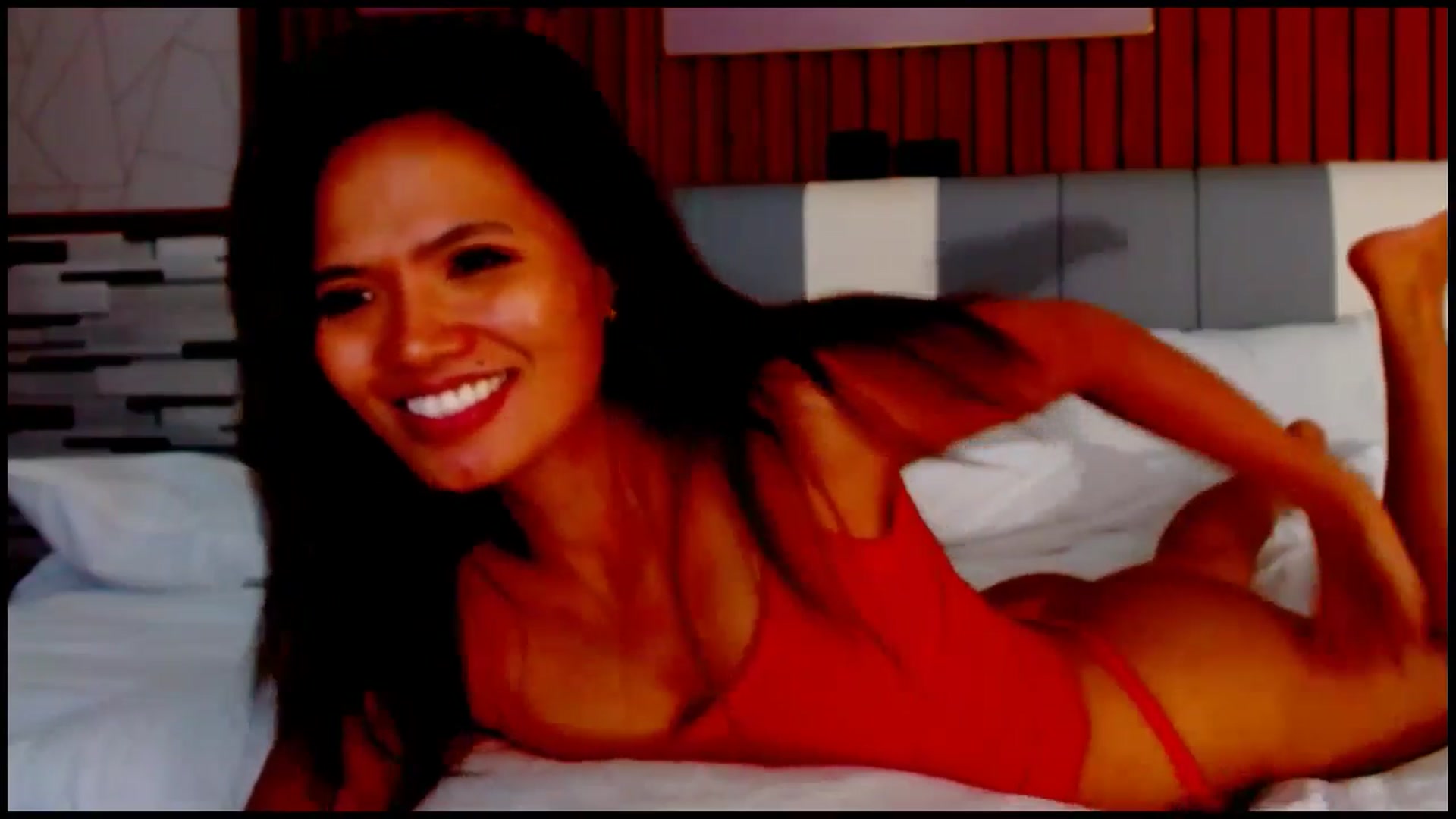 Gallery image thumbnail from SweetOne_4u's myfreecams stream on, 05/09/2025, 01:24 image 19 of 20