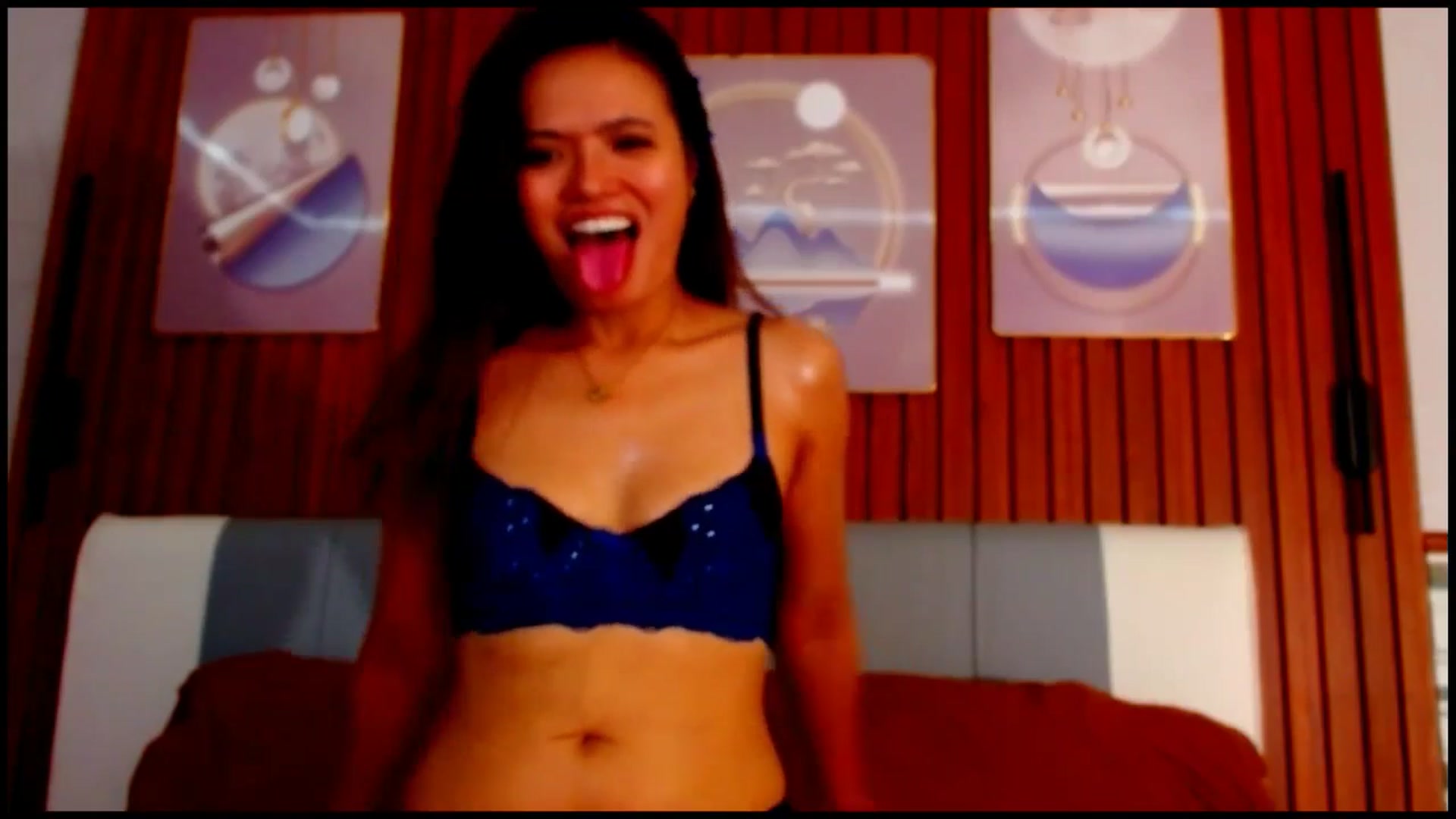 Gallery image thumbnail from SweetOne_4u's myfreecams stream on, 05/15/2025, 01:43 image 3 of 20