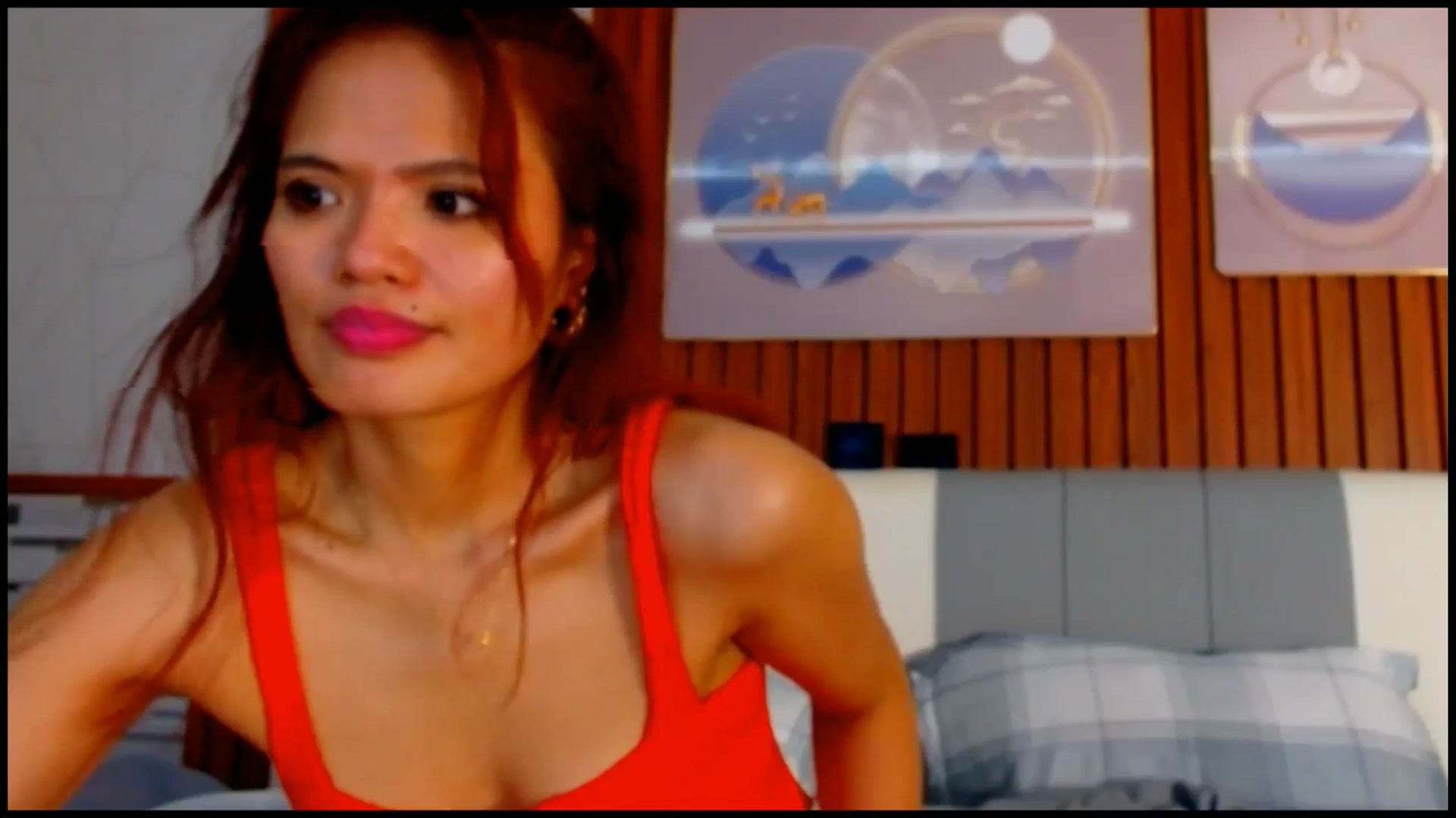 Gallery image thumbnail from SweetOne_4u's myfreecams stream on, 06/02/2025, 03:37 image 17 of 20