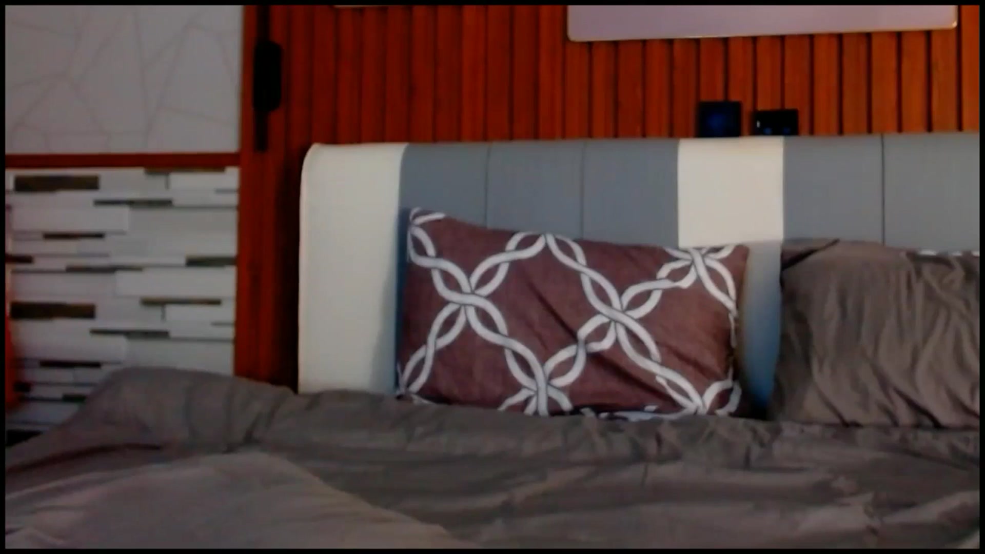 Gallery image thumbnail from SweetOne_4u's myfreecams stream on, 06/12/2025, 02:03 image 3 of 20