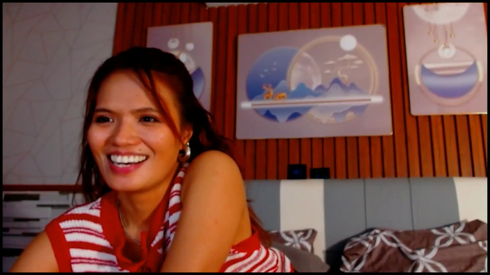 Gallery image thumbnail from SweetOne_4u's myfreecams stream on, 06/15/2025, 05:43 image 20 of 20