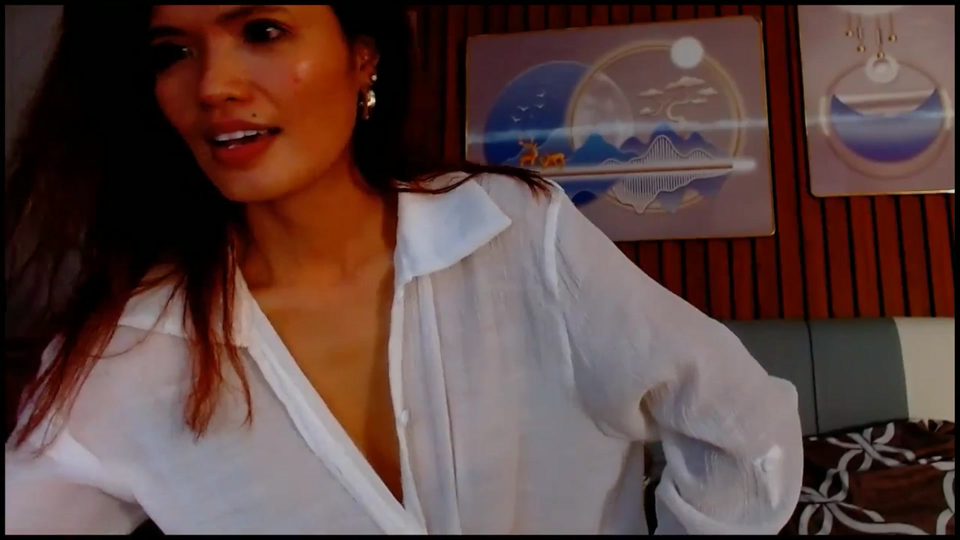 Gallery image thumbnail from SweetOne_4u's myfreecams stream on, 06/16/2025, 04:05 image 19 of 20