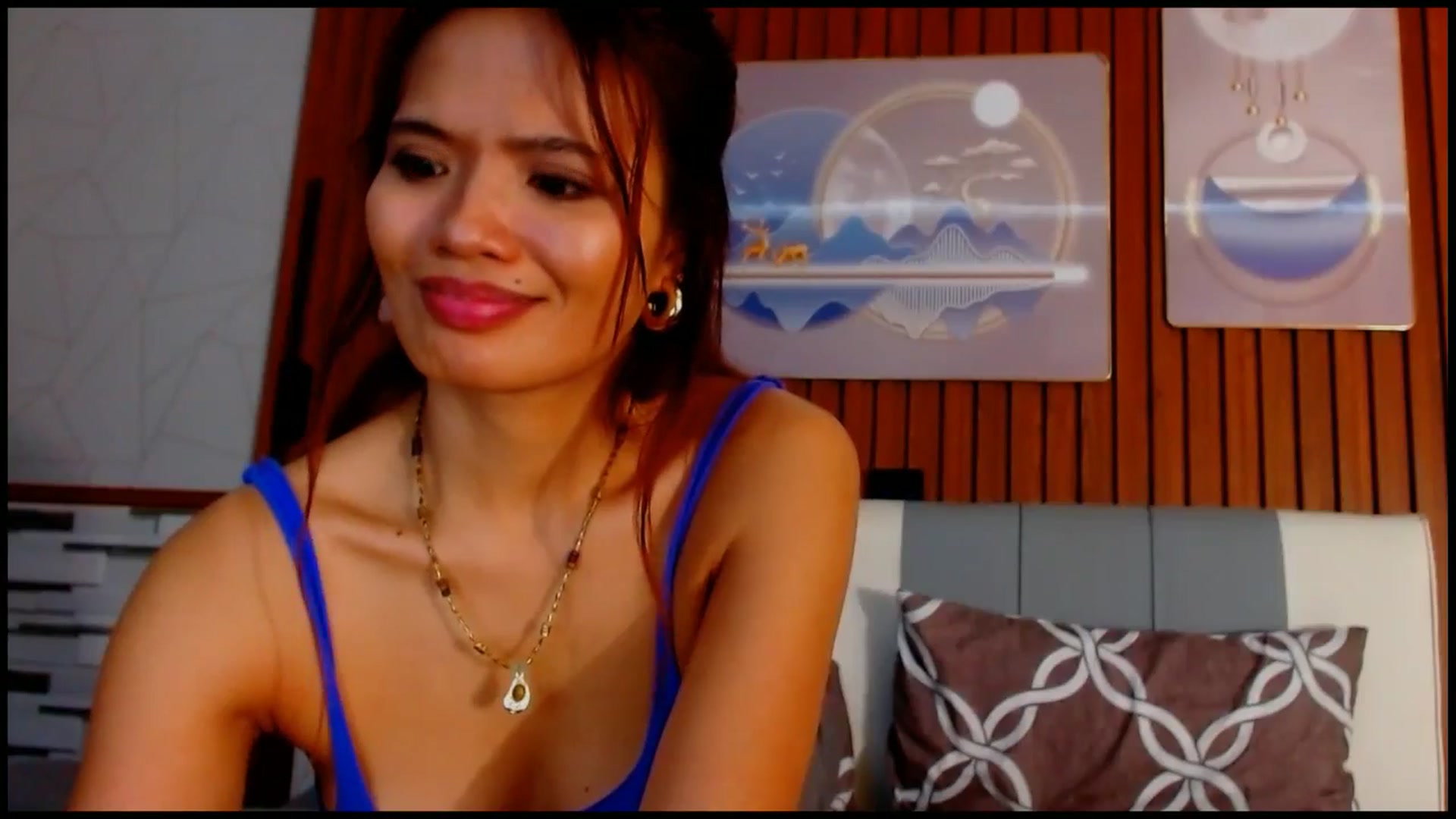 Gallery image thumbnail from SweetOne_4u's myfreecams stream on, 06/22/2025, 03:43 image 2 of 20
