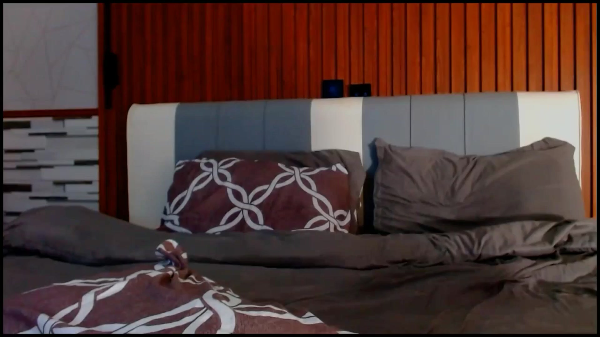 Gallery image thumbnail from SweetOne_4u's myfreecams stream on, 06/23/2025, 03:35 image 6 of 20