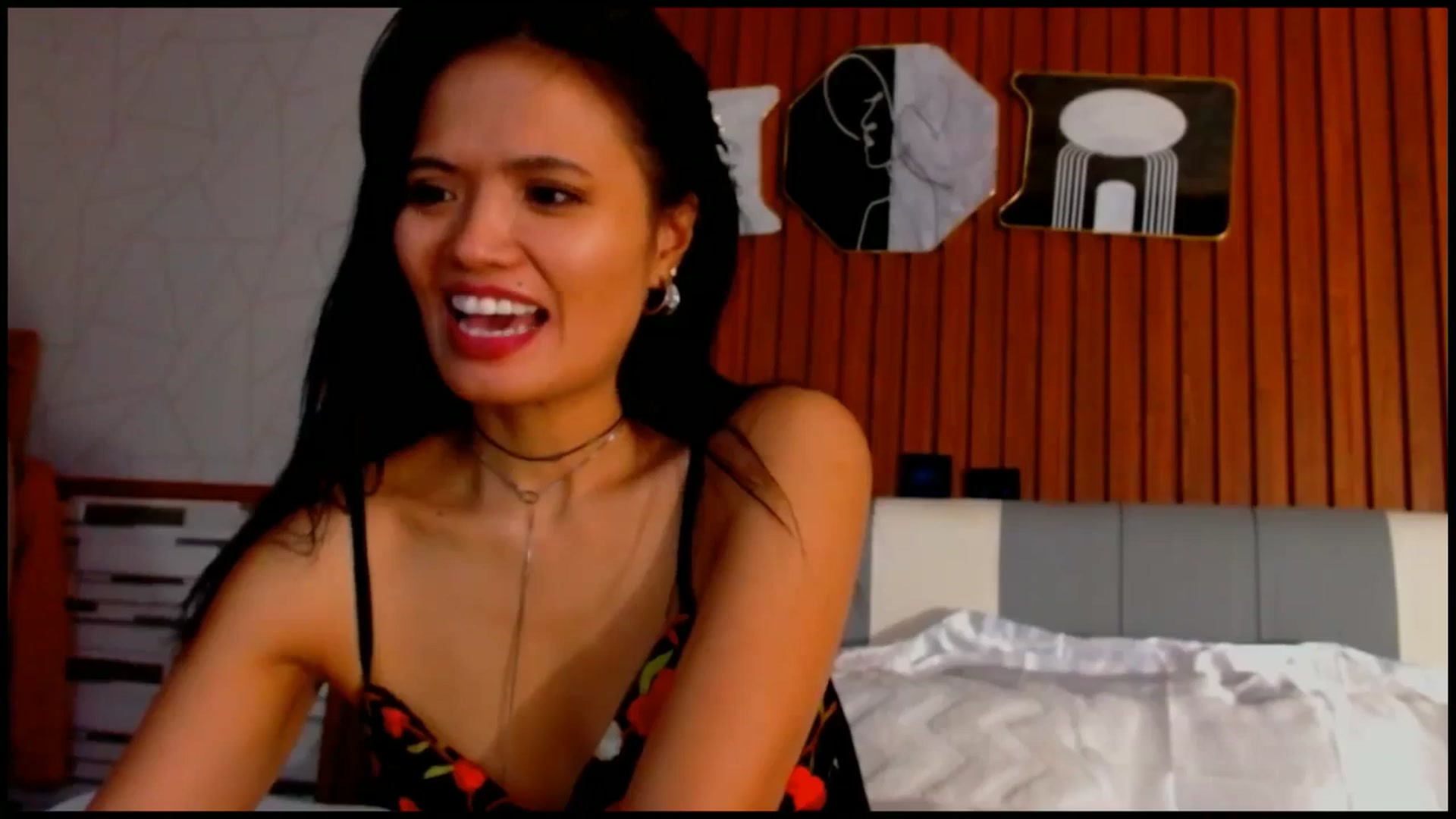 Gallery image thumbnail from SweetOne_4u's myfreecams stream on, 07/01/2025, 01:58 image 7 of 20